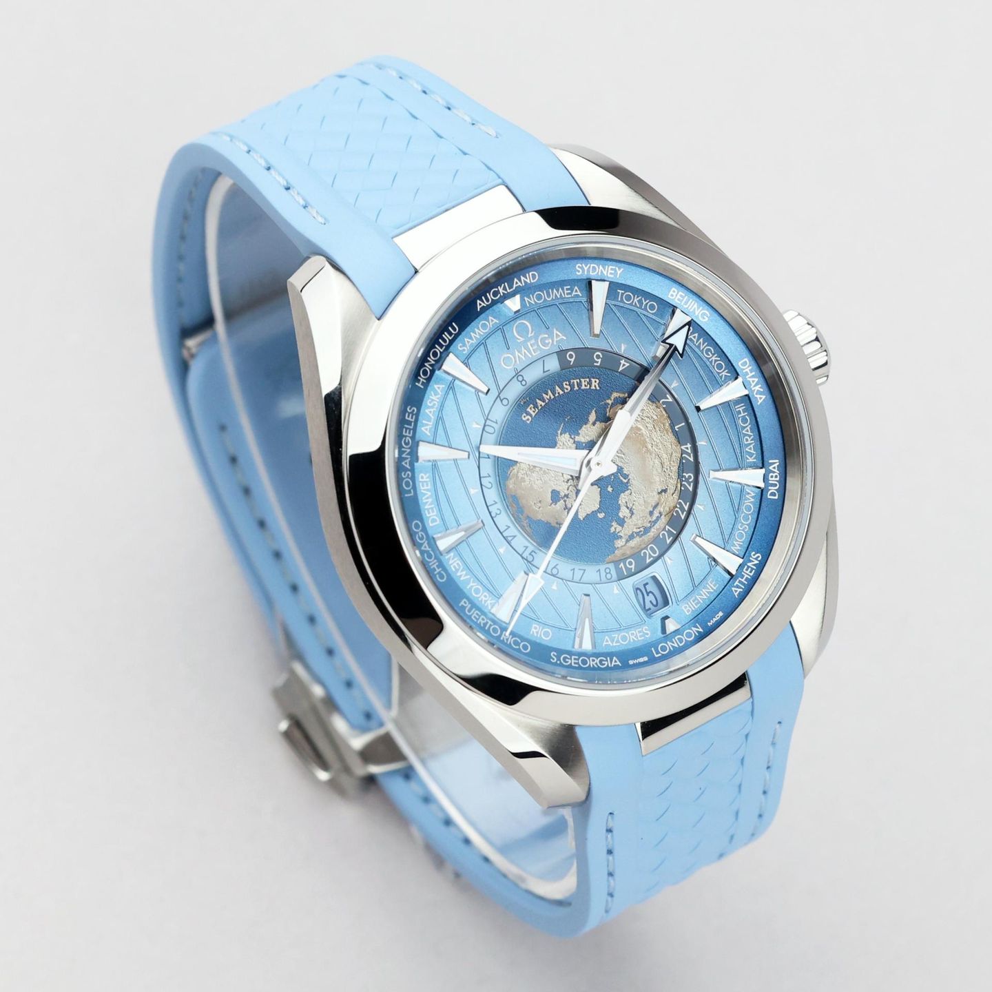 Omega Seamaster Aqua Terra 220.12.43.22.03.002 (2026) - Blue dial 43 mm Steel case (2/8)