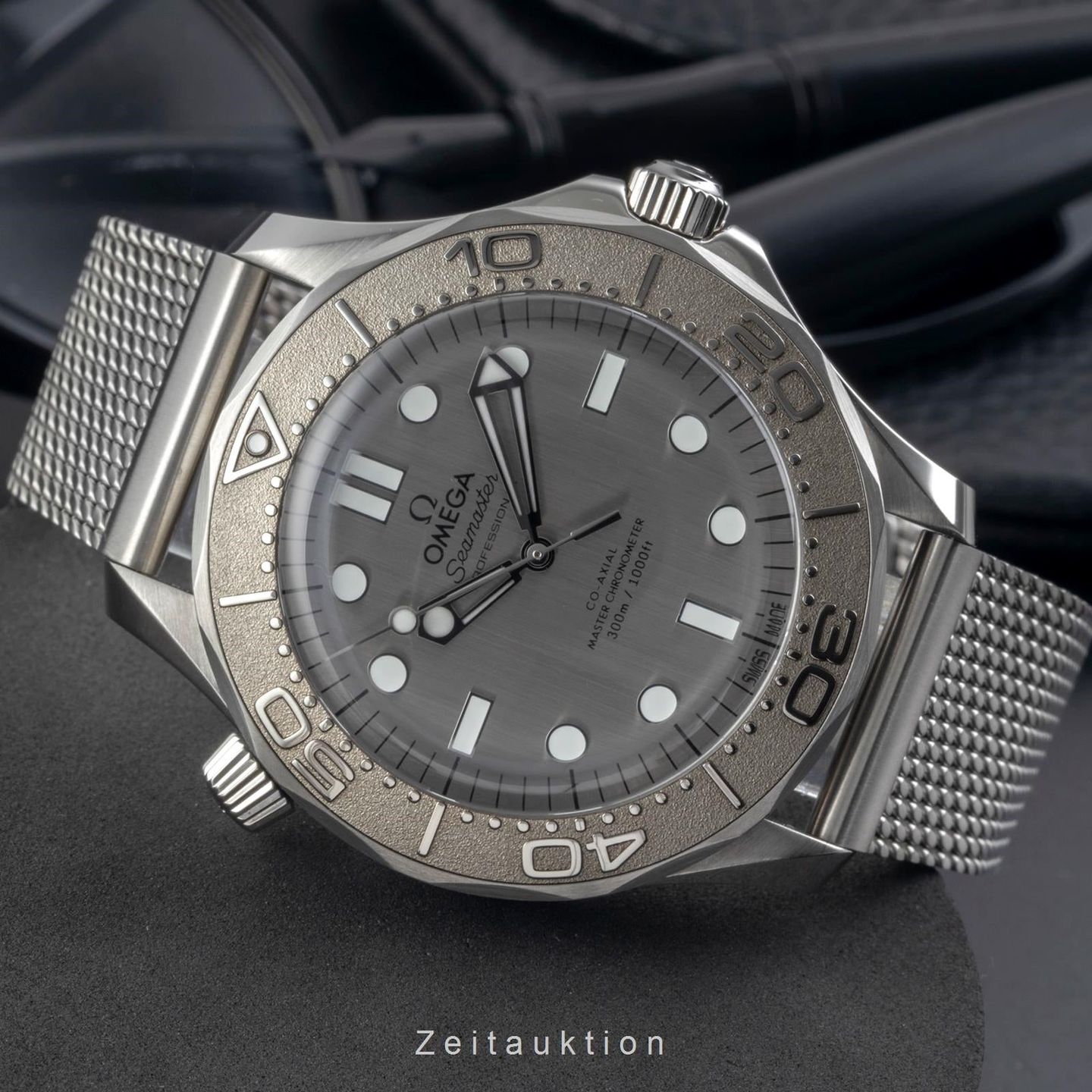 Omega Seamaster Diver 300 M 210.30.42.20.06.002 - (2/8)