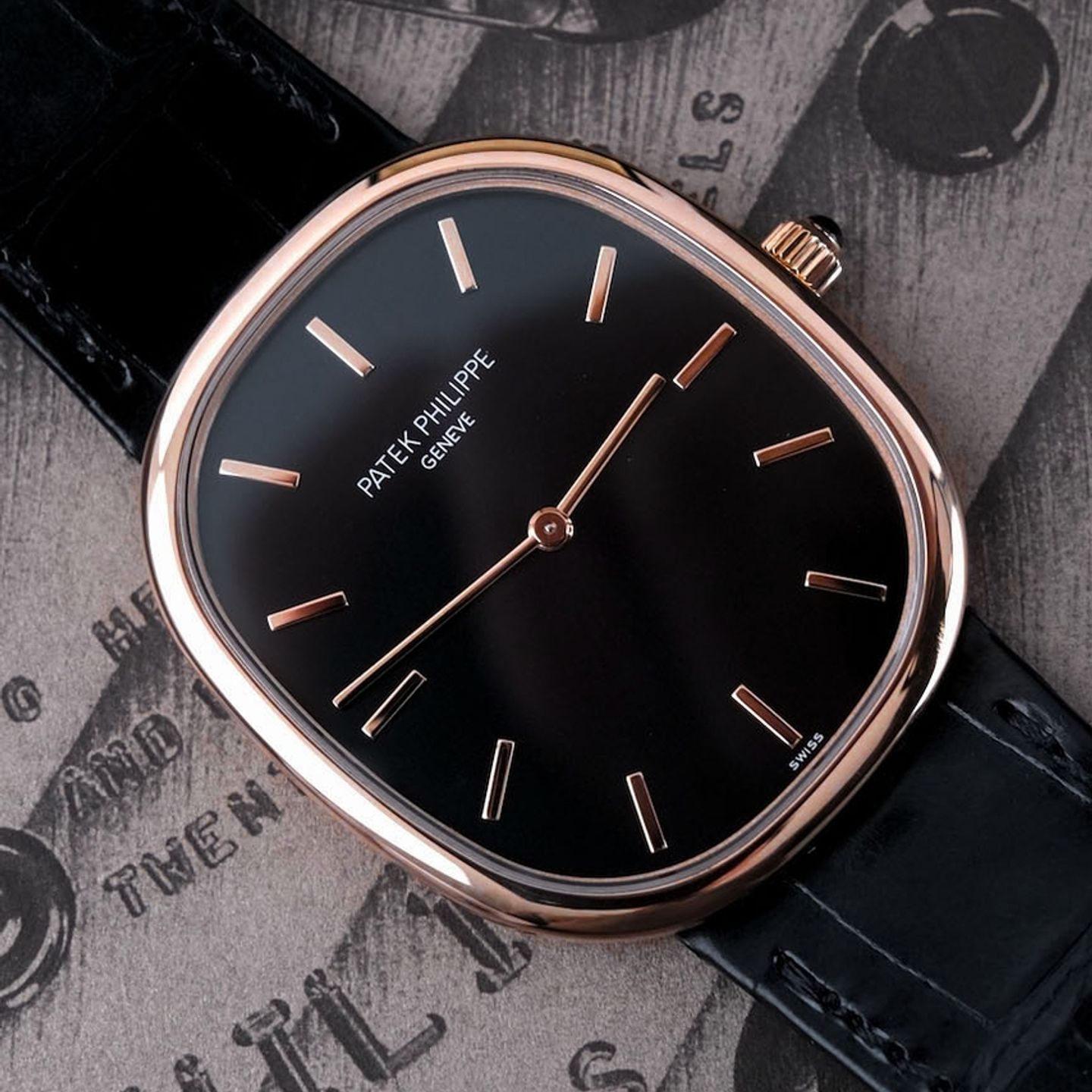 Patek Philippe Golden Ellipse 5738R-001 - (4/8)