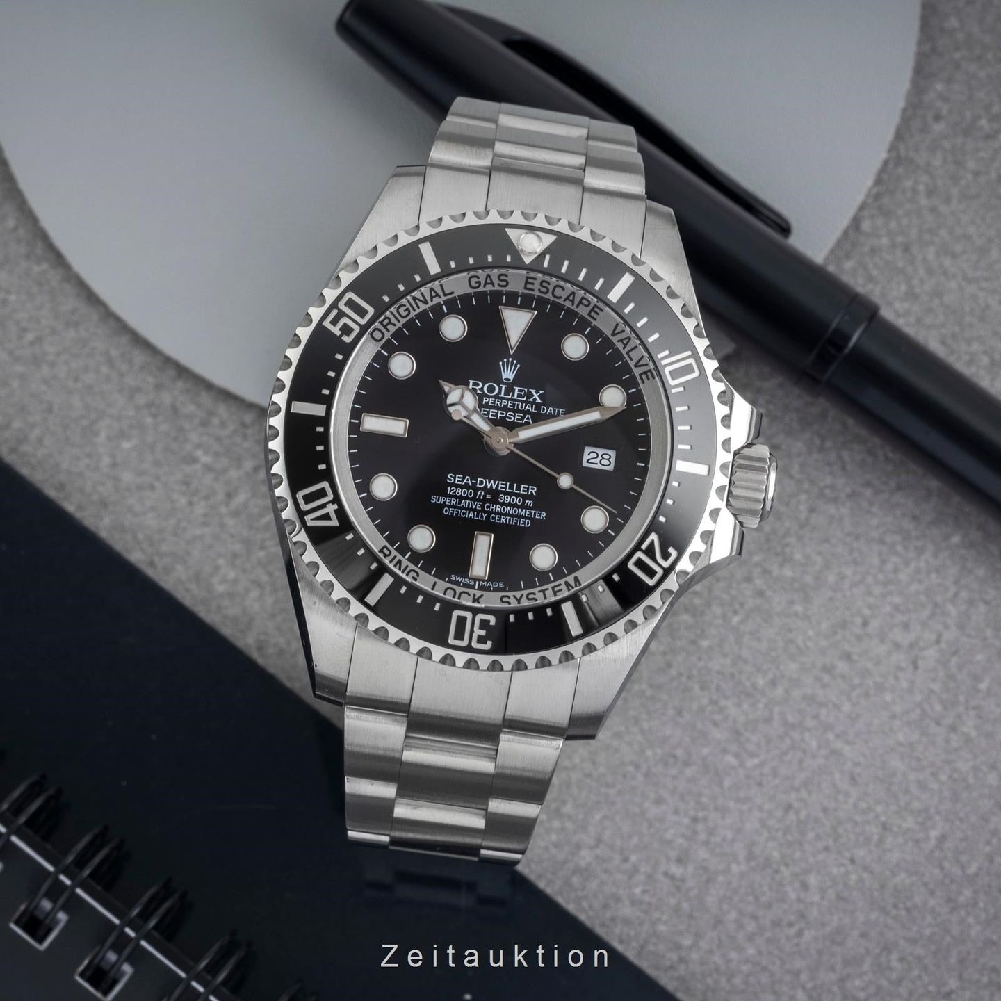 Rolex Sea-Dweller Deepsea 116660 (Unknown (random serial)) - Black dial 44 mm Steel case (3/8)