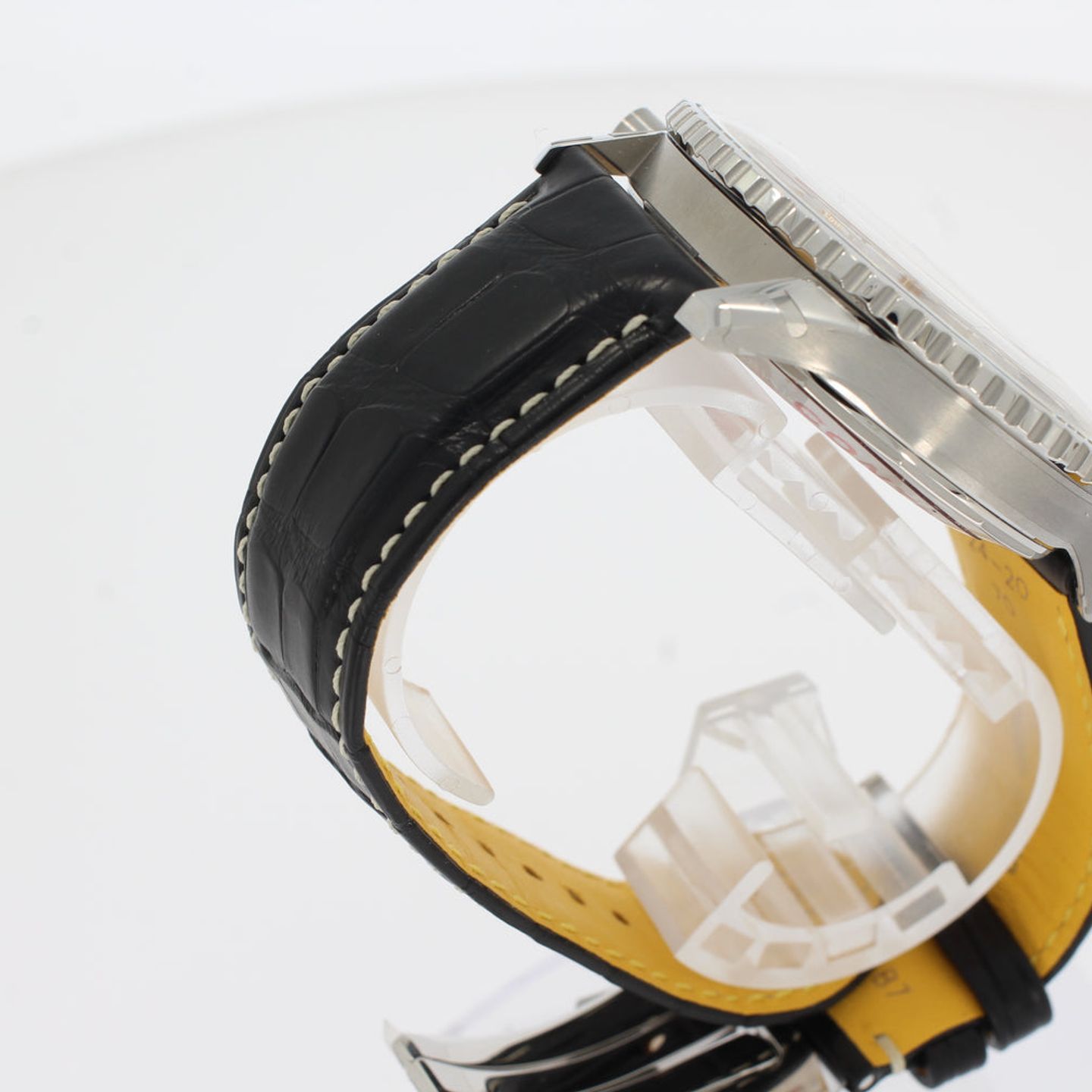 Breitling Navitimer 01 (46 MM) AB0137211B1P1 - (3/4)