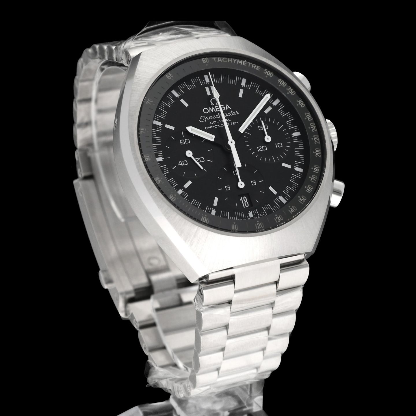 Omega Speedmaster Mark II 327.10.43.50.01.001 (2025) - Black dial 42 mm Steel case (4/8)