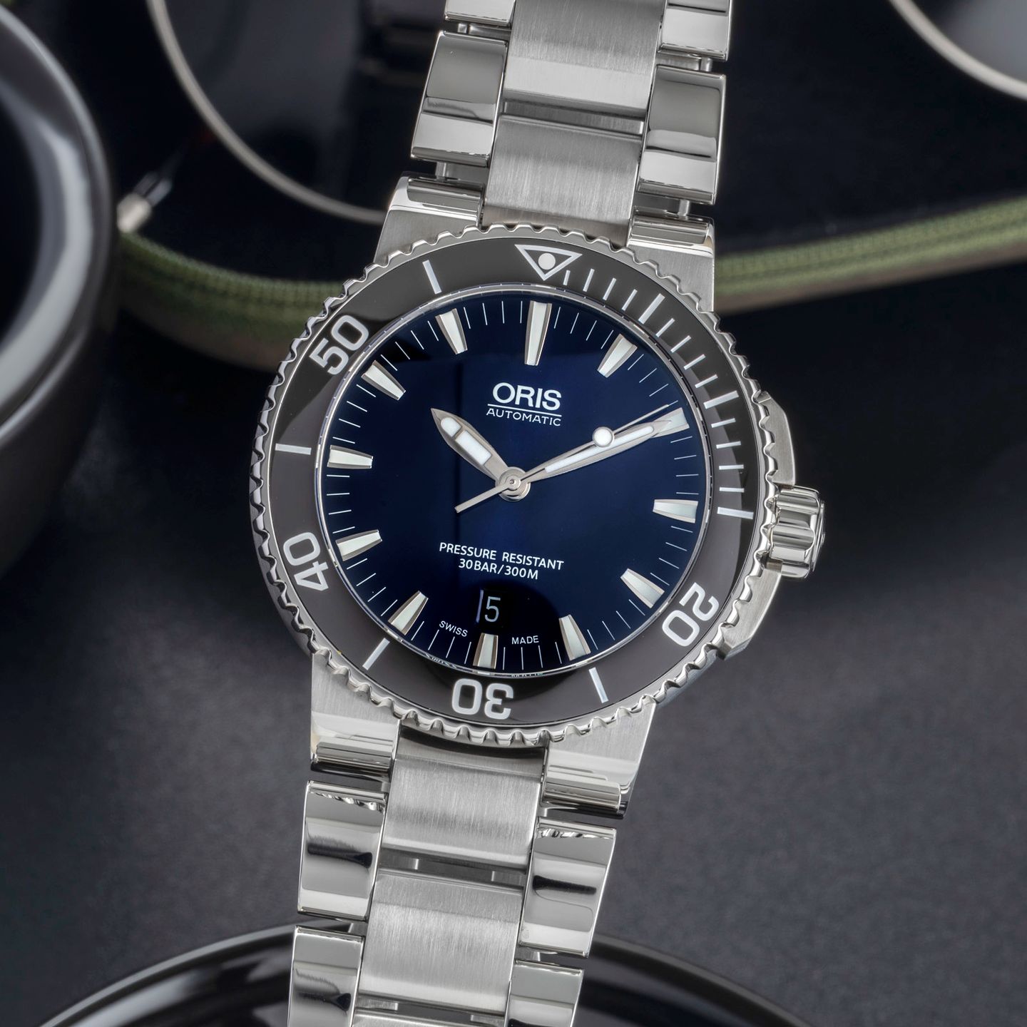 Oris Aquis Date 01 733 7766 4135-07 8 22 05PEB (Unknown (random serial)) - Blue dial 42 mm Steel case (3/8)