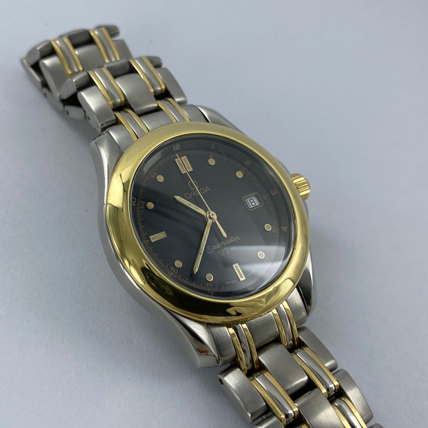 Omega Seamaster - (Unknown (random serial)) - Black dial 36 mm Gold/Steel case (3/8)