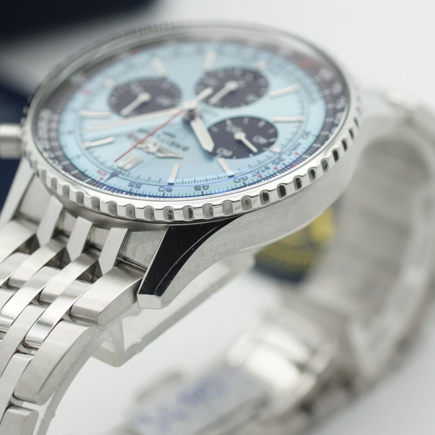 Breitling Navitimer 1 B01 Chronograph AB0138 (2025) - Zwart wijzerplaat 43mm Staal (7/8)