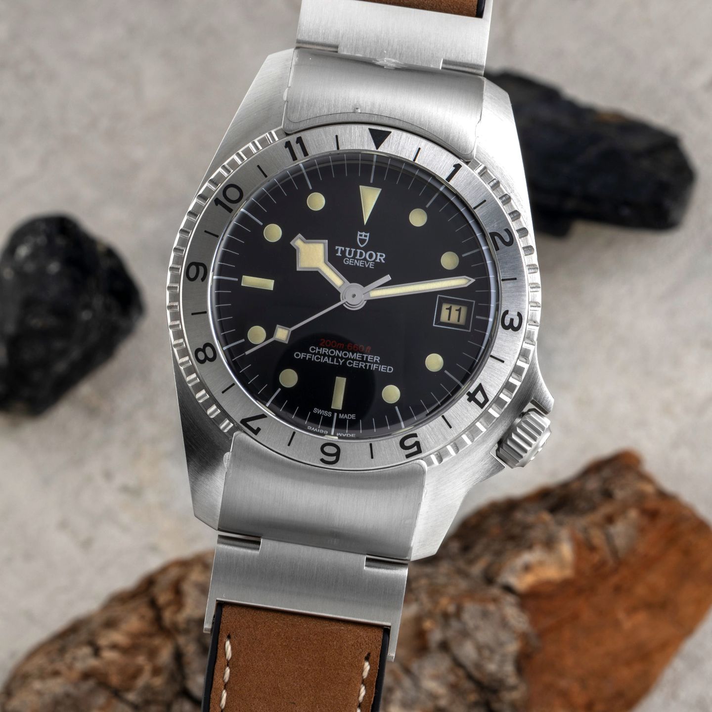 Tudor Black Bay 70150 (Unknown (random serial)) - Black dial 42 mm Steel case (3/8)