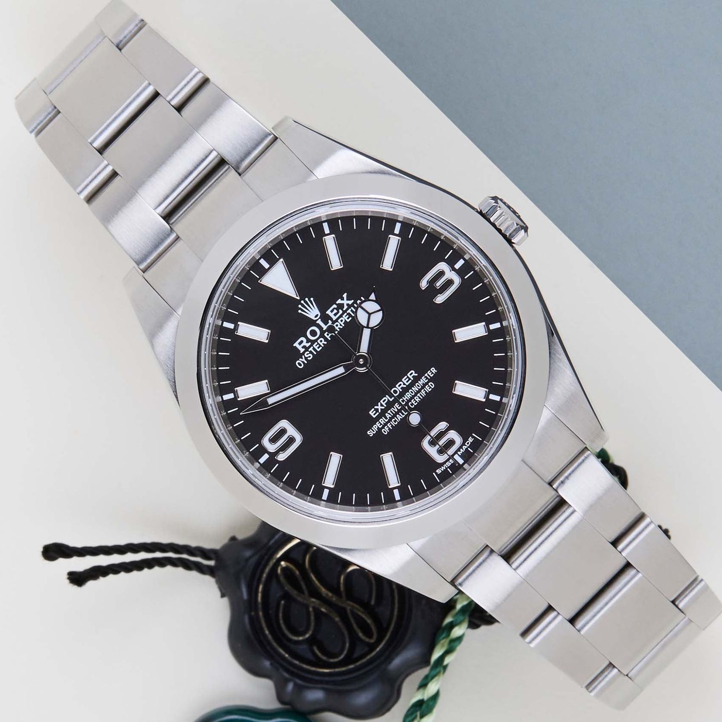 Rolex Explorer 214270 (2019) - Black dial 39 mm Steel case (1/8)