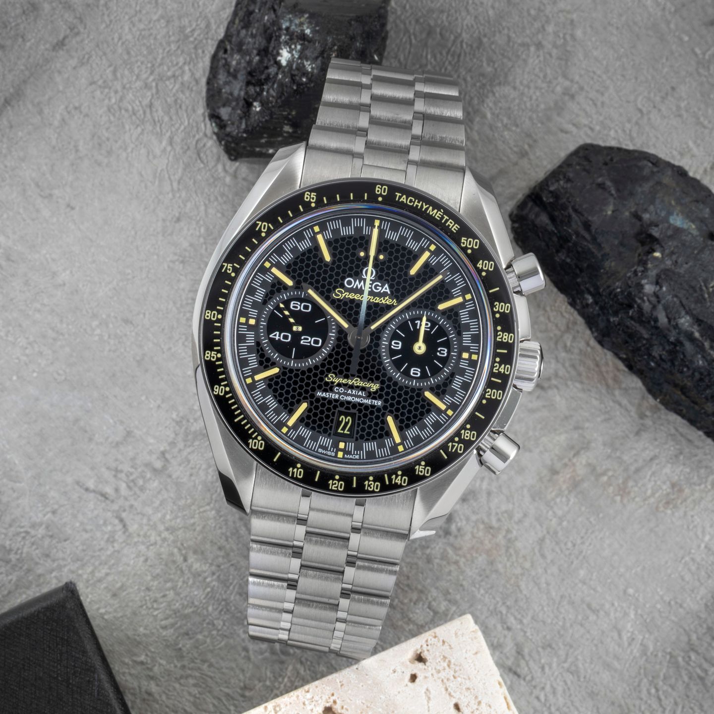 Omega Speedmaster 329.30.44.51.01.003 - (1/8)