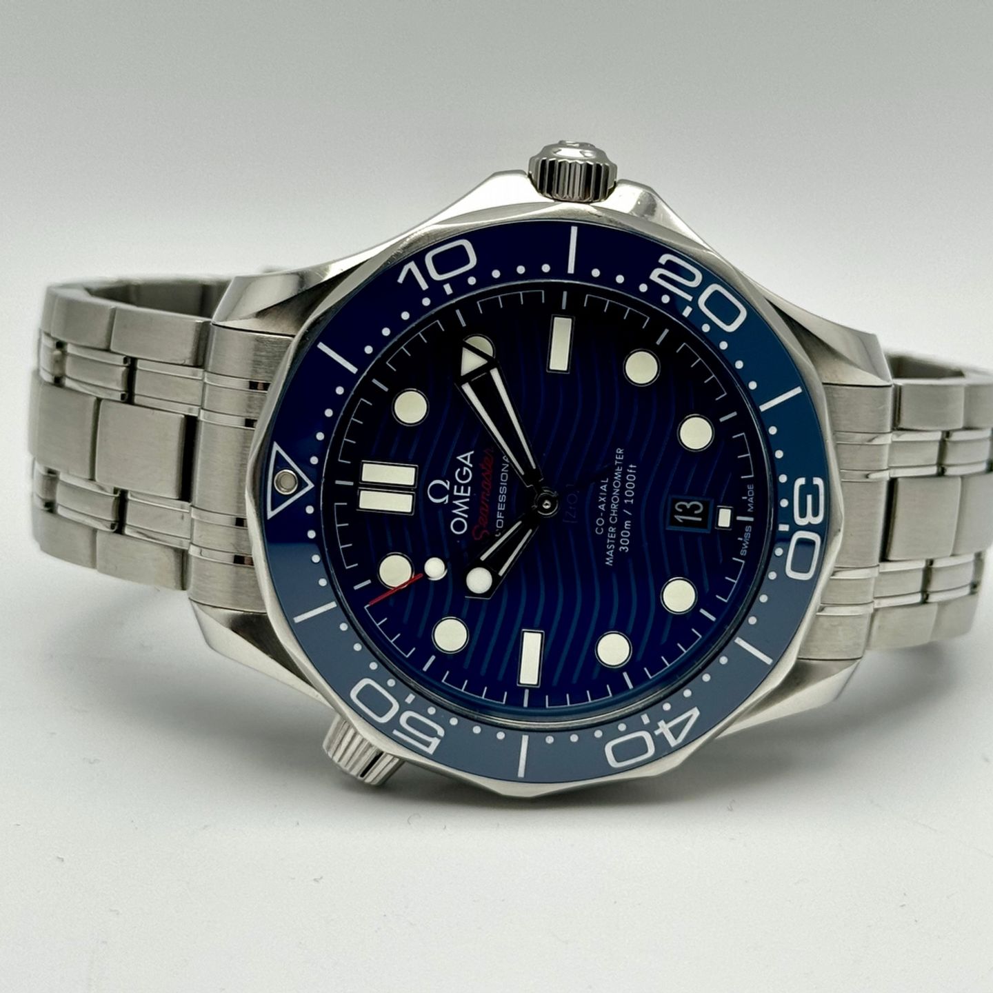 Omega Seamaster Diver 300 M 210.30.42.20.03.001 (2019) - Blue dial 42 mm Steel case (2/10)