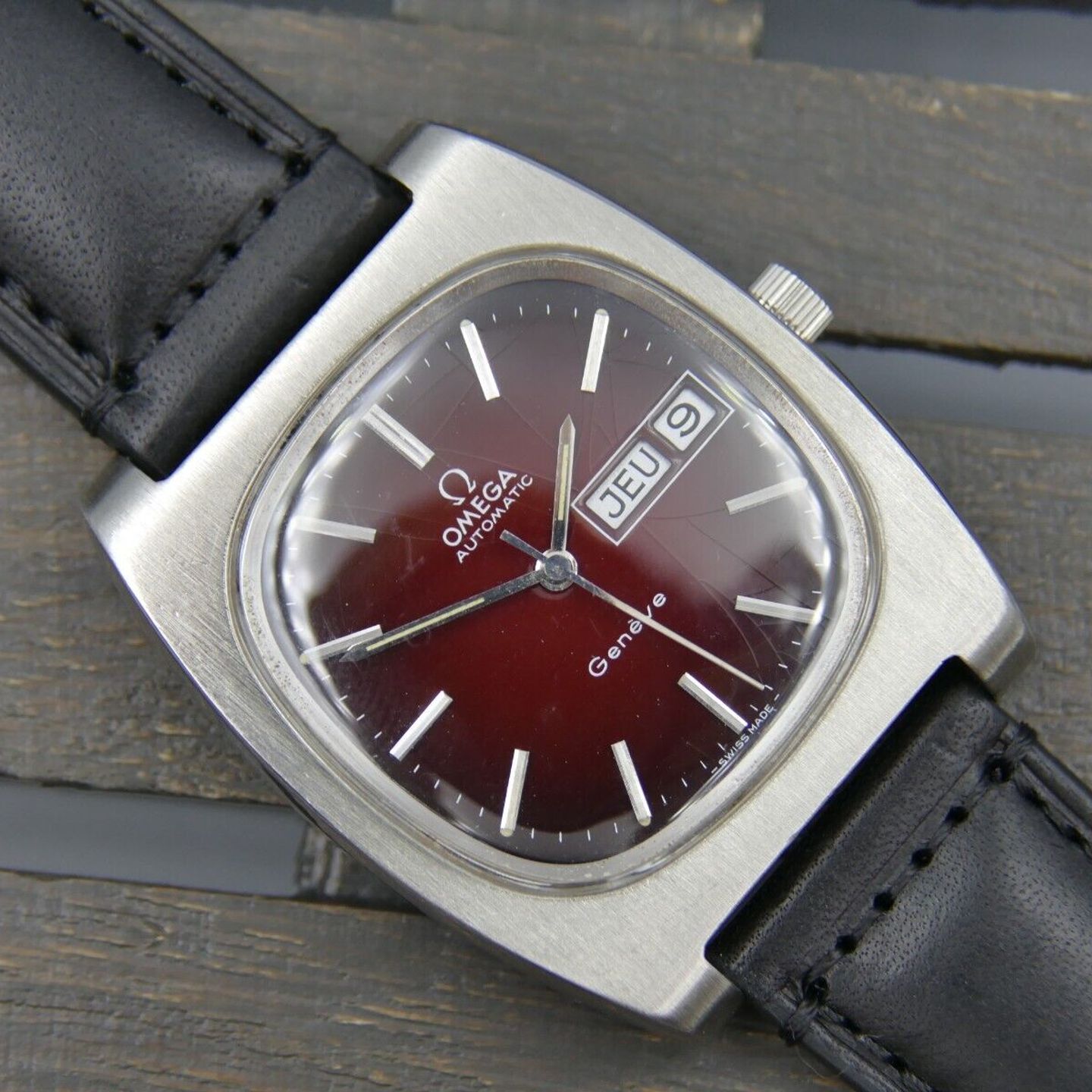 Omega Genève 166.0188 (Onbekend (willekeurig serienummer)) - Rood wijzerplaat 36mm Onbekend (1/16)