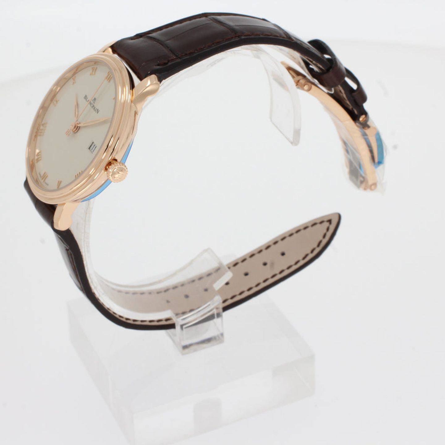 Blancpain Villeret Ultra-Slim 6224-3642-55B (2025) - White dial 39 mm Red Gold case (2/5)