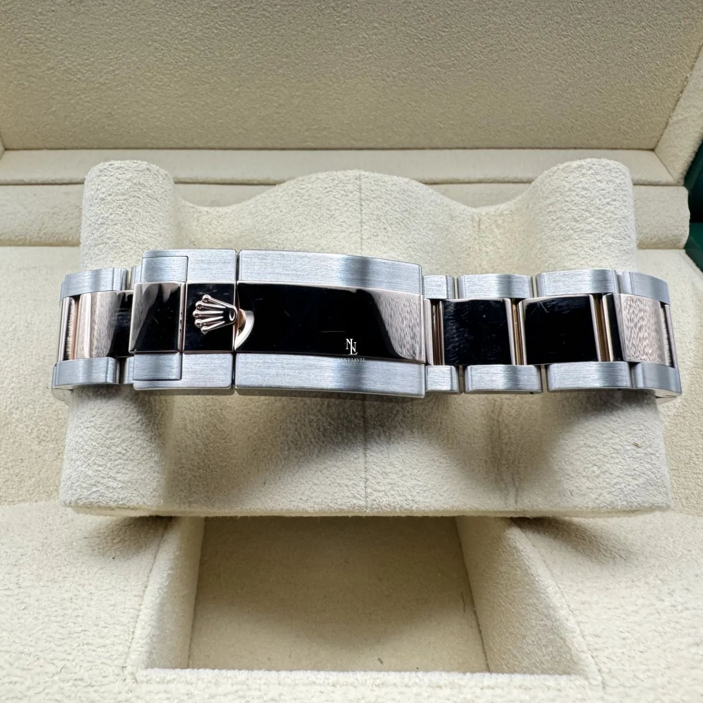 Rolex GMT-Master II 126711CHNR (2026) - Zwart wijzerplaat 40mm Goud/Staal (6/8)