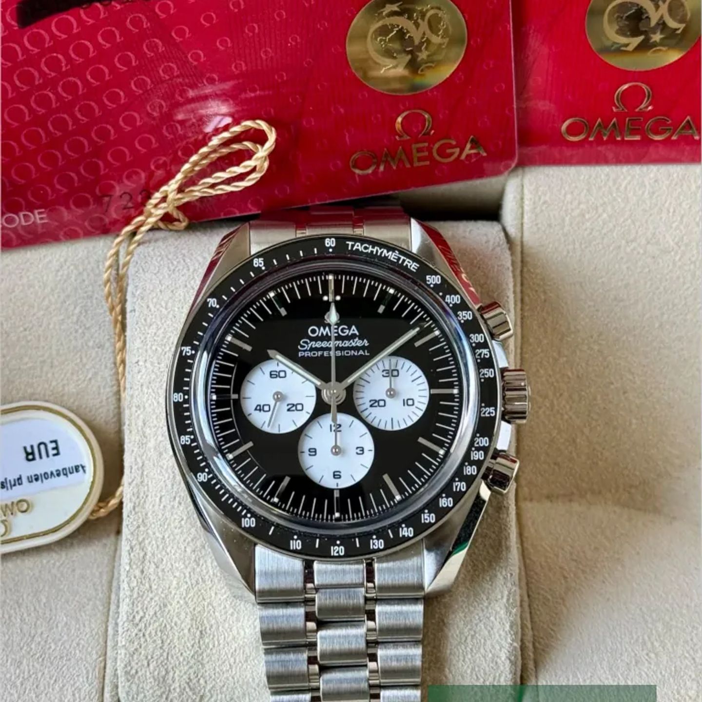 Omega Speedmaster Professional Moonwatch 310.30.42.50.01.004 (2026) - Zwart wijzerplaat 42mm Staal (7/7)