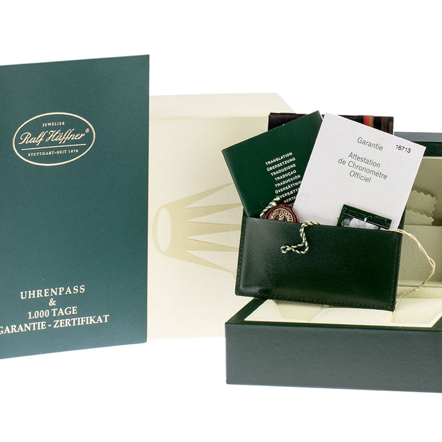 Rolex GMT-Master II 16713 (2005) - Black dial 40 mm Gold/Steel case (2/8)