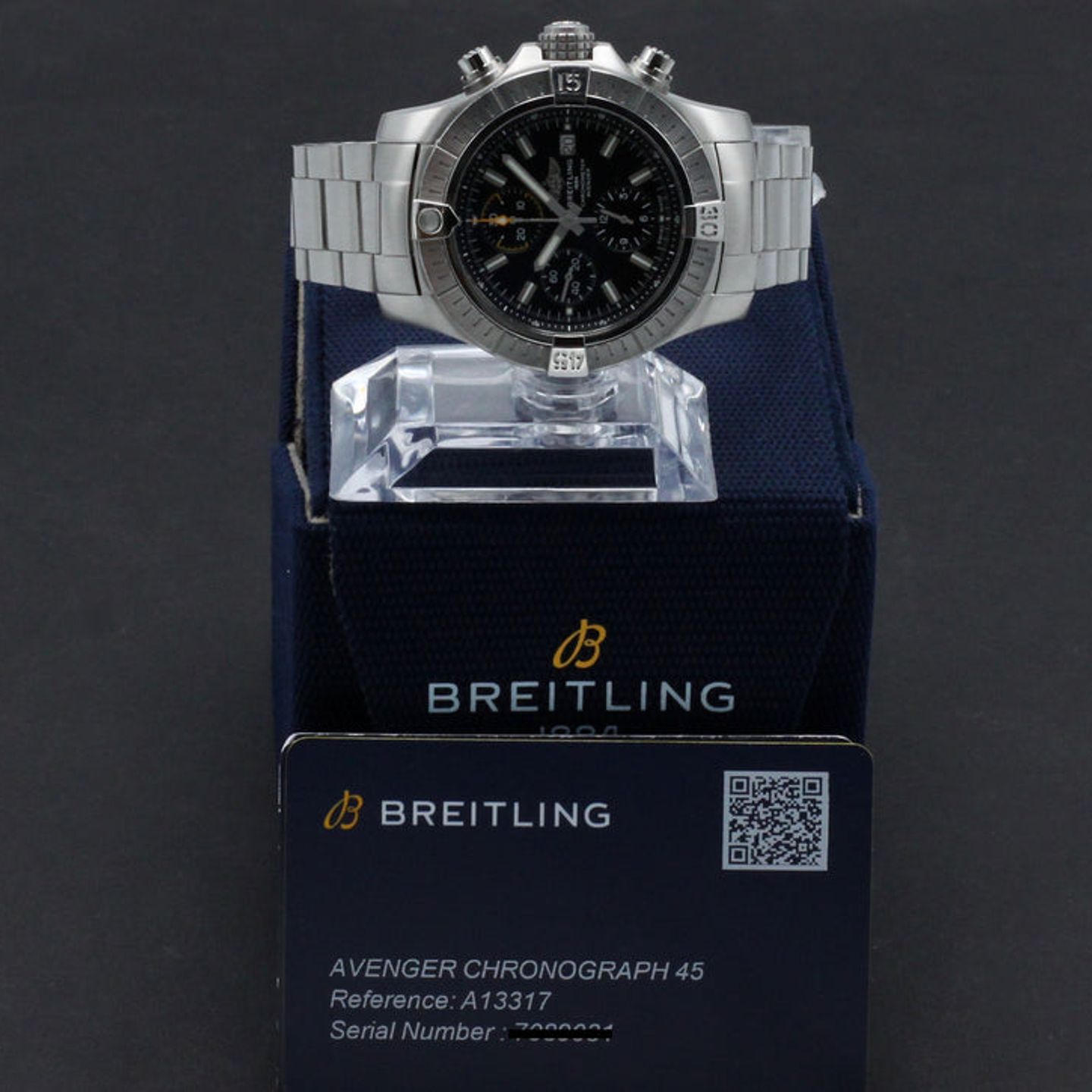 Breitling Avenger A13317 (2022) - Black dial 45 mm Steel case (3/7)