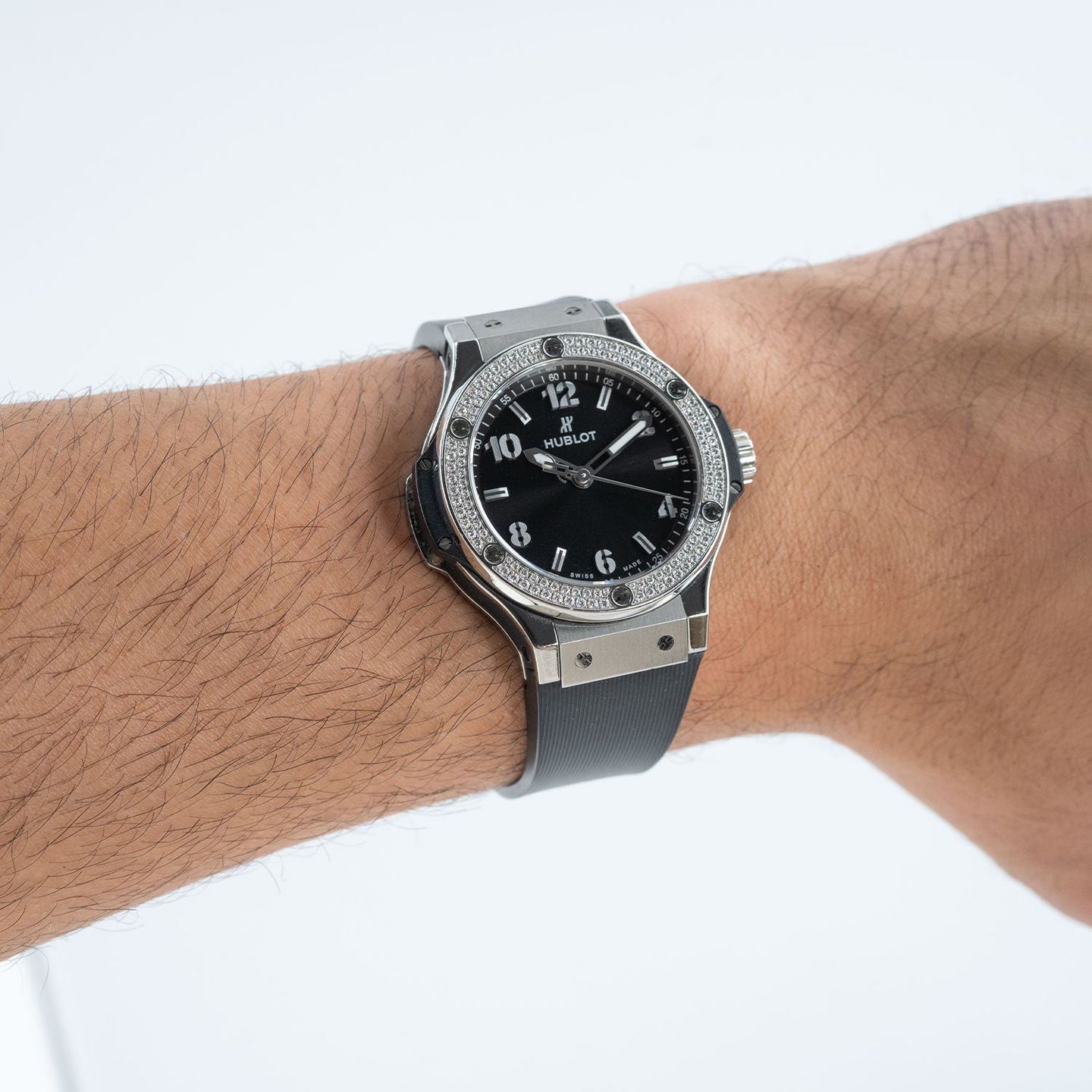 Hublot Big Bang 38 mm 361.sx.1270.rx.1104 (2018) - Black dial 38 mm Steel case (6/7)