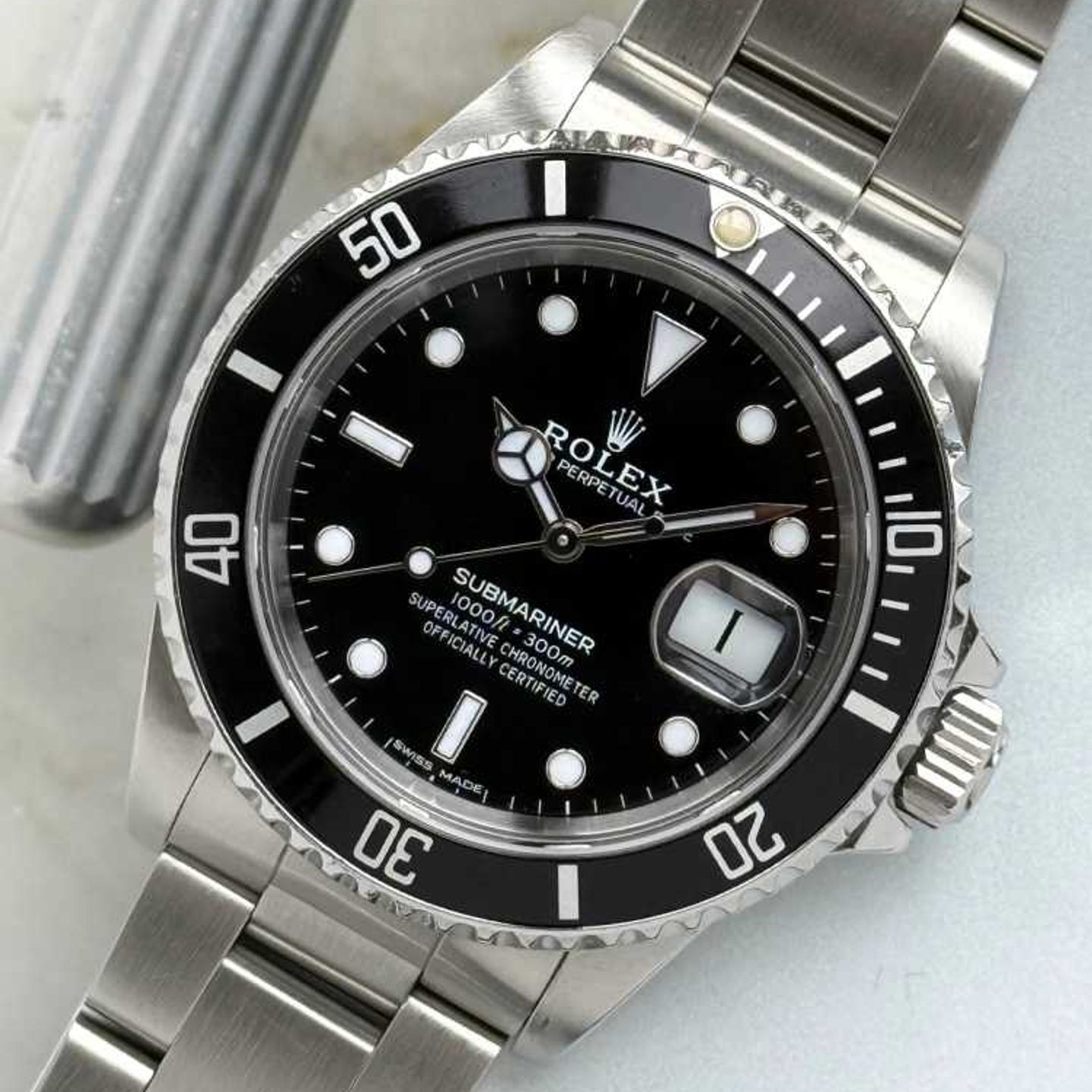 Rolex Submariner Date 16610 (1989) - Black dial 40 mm Steel case (5/8)