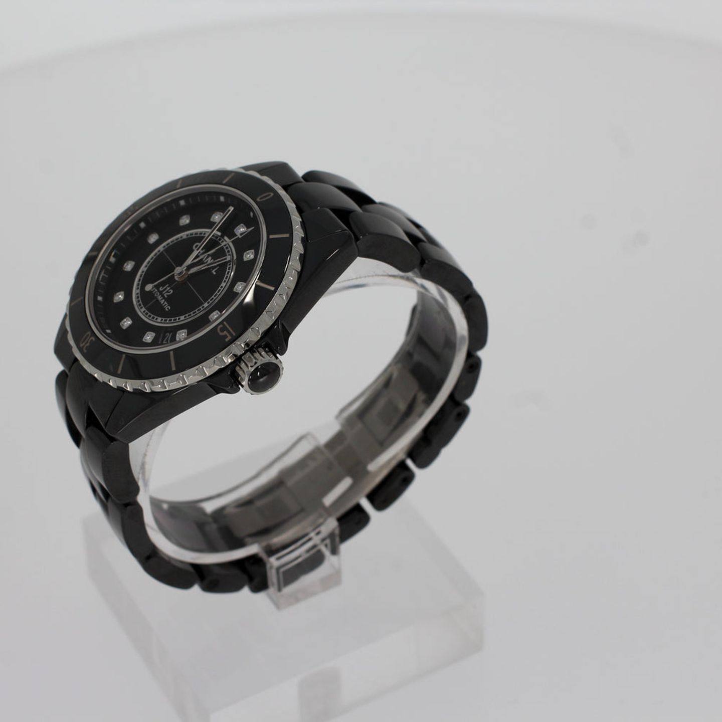 Chanel J12 H5702 (2024) - Black dial 38 mm Ceramic case (2/4)