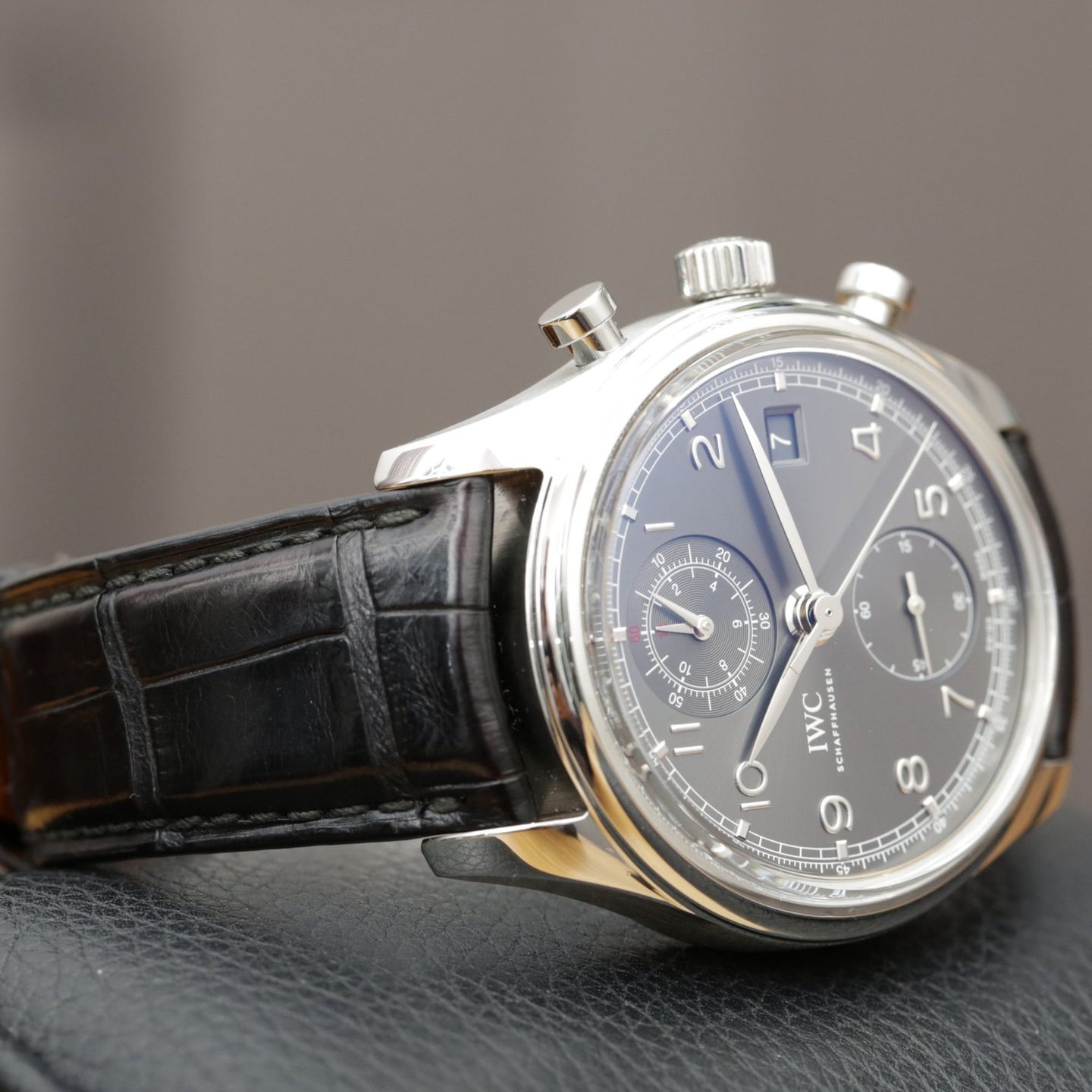 IWC Portuguese Chronograph IW390404 (2014) - Grijs wijzerplaat 42mm Staal (5/7)