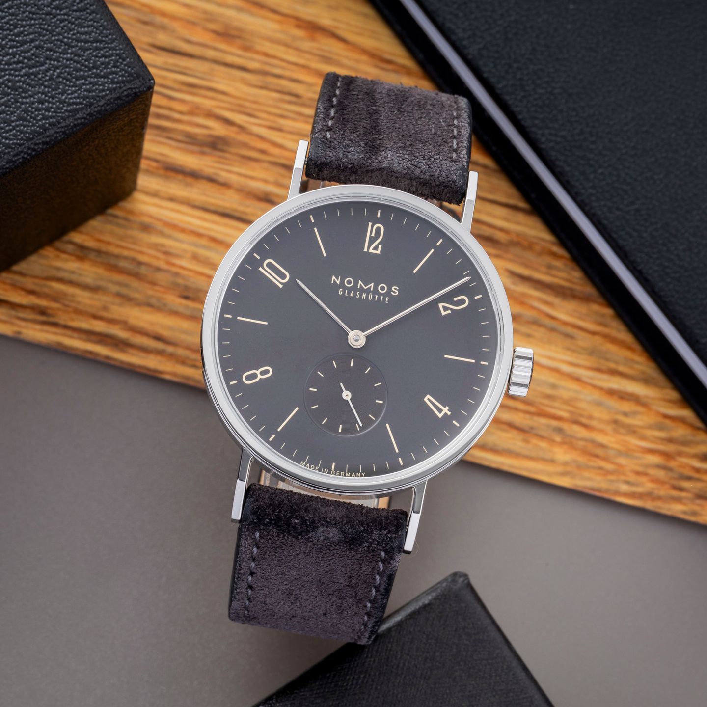 NOMOS Tangomat Ruthenium 603 - (1/8)