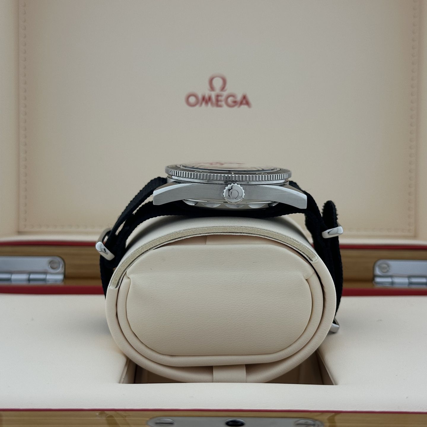 Omega Seamaster 300 234.32.41.21.01.001 - (3/7)