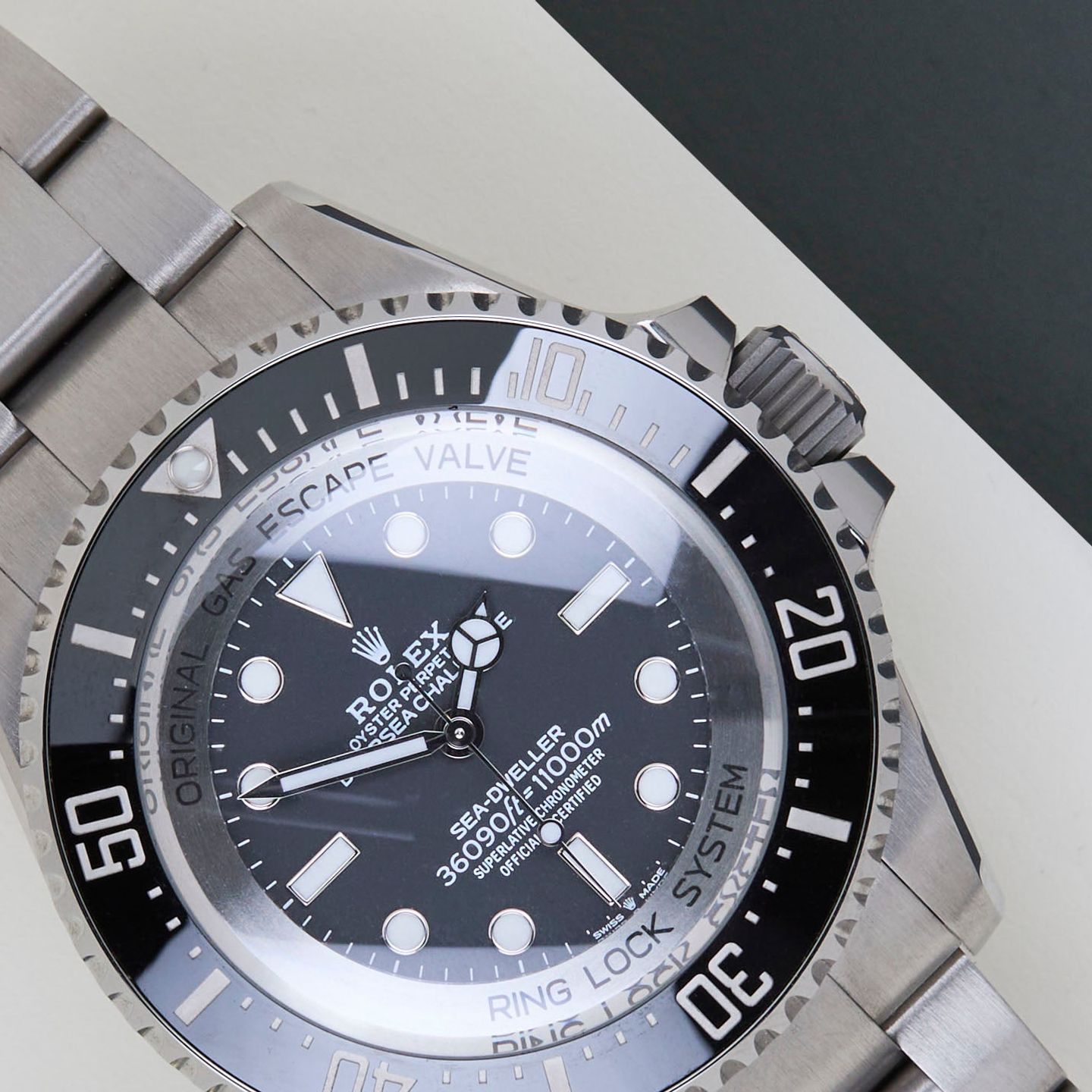 Rolex Sea-Dweller Deepsea 126067 (2023) - Zwart wijzerplaat 50mm Titanium (3/8)