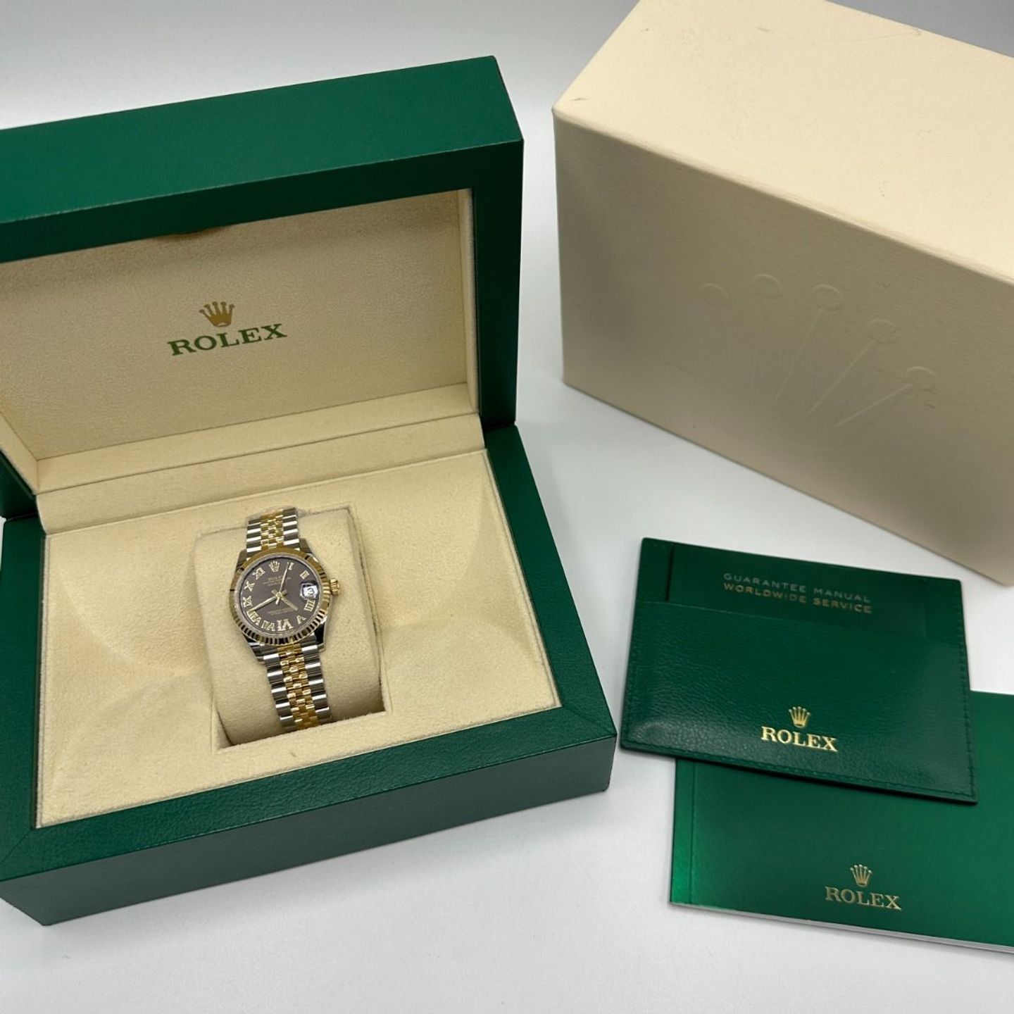 Rolex Datejust 31 278273 (2024) - Grijs wijzerplaat 31mm Staal (2/8)