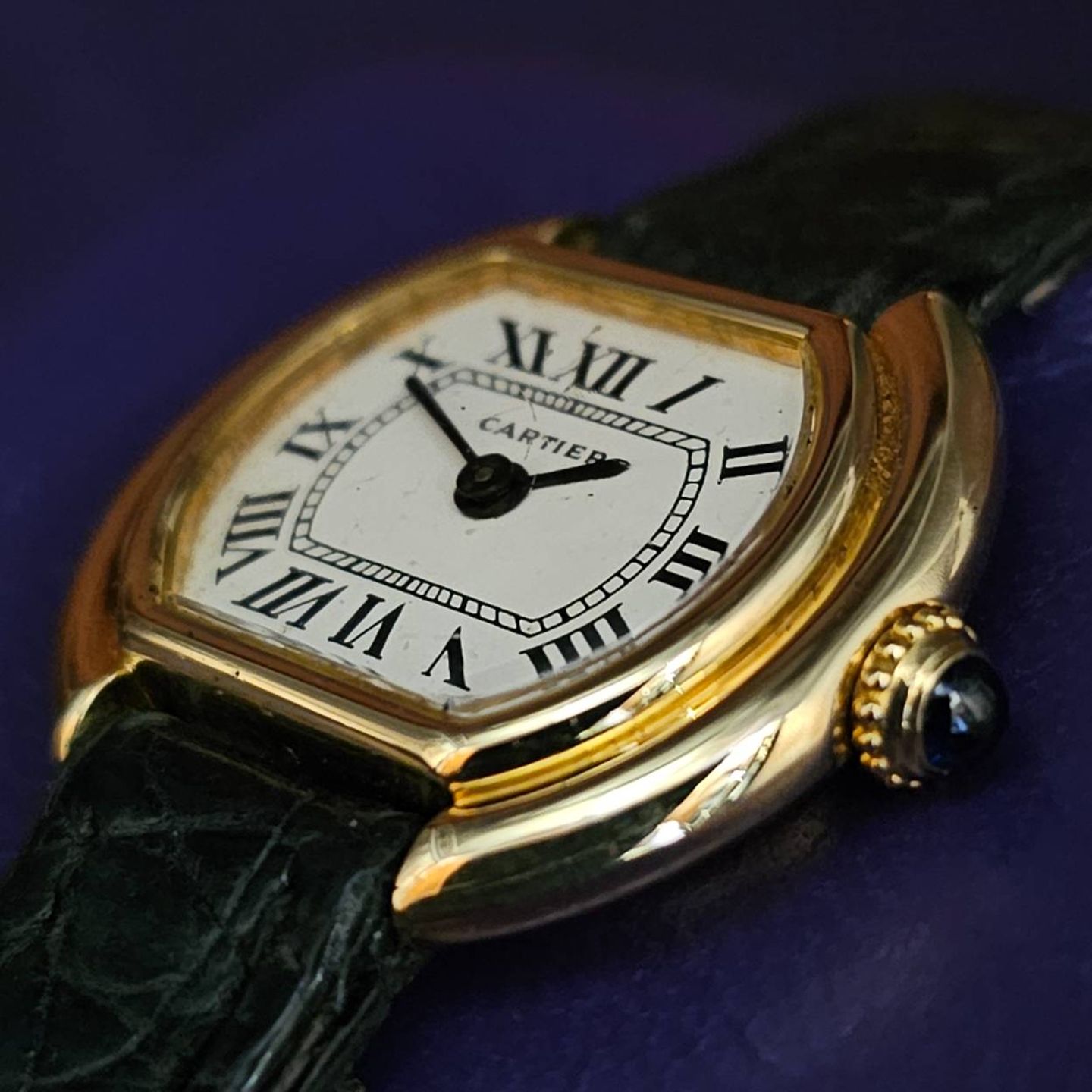 Cartier Vintage Unknown (1970) - White dial 26 mm Yellow Gold case (2/5)