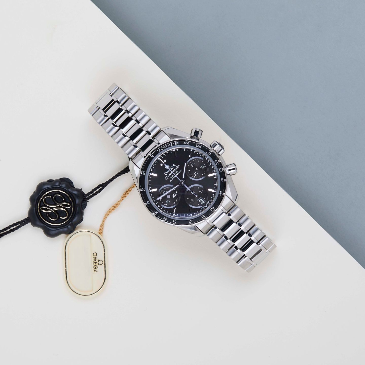 Omega Speedmaster 324.30.38.50.01.001 - (2/8)