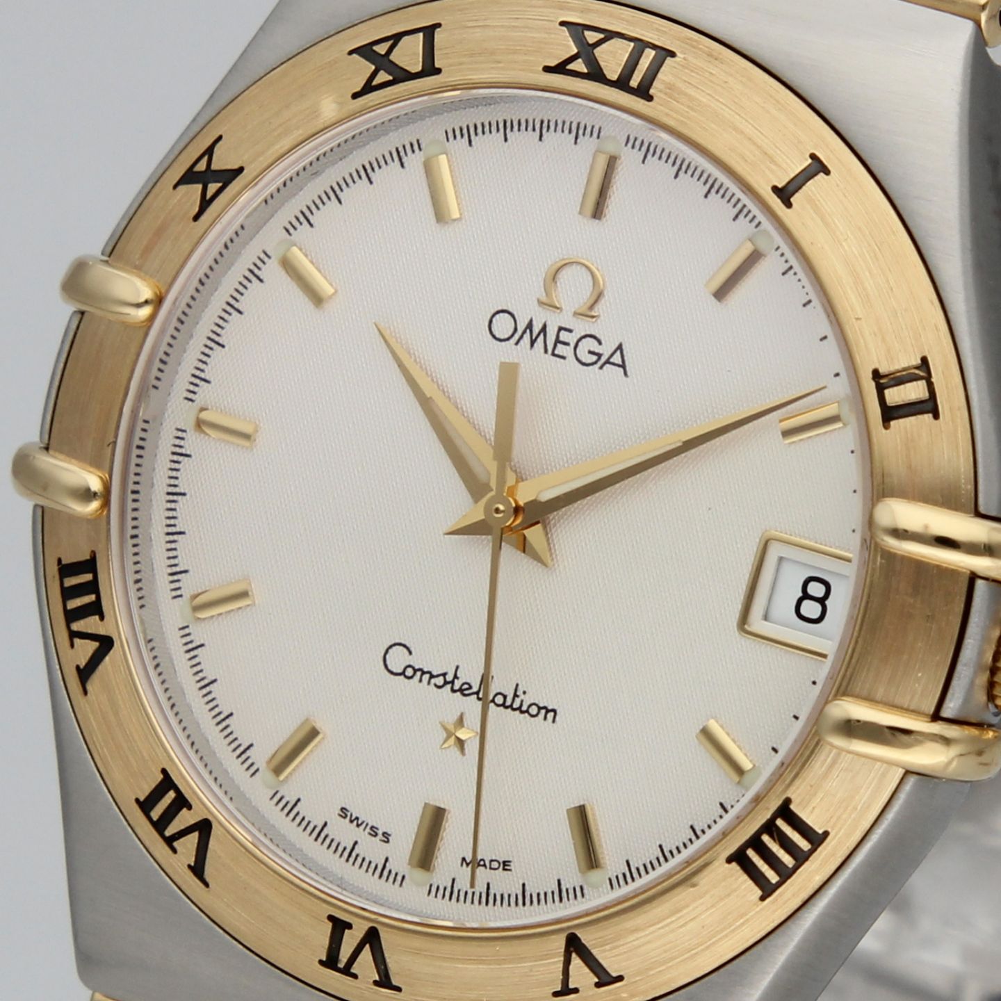 Omega Constellation Quartz 1552.862 (Unknown (random serial)) - White dial 36 mm Gold/Steel case (5/8)