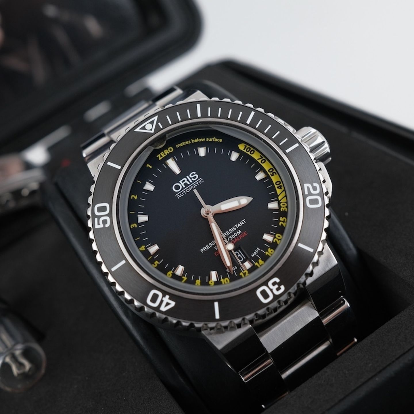 Oris Aquis Depth Gauge 01 733 7675 4154-Set RS (2016) - Zwart wijzerplaat 46mm Staal (1/8)