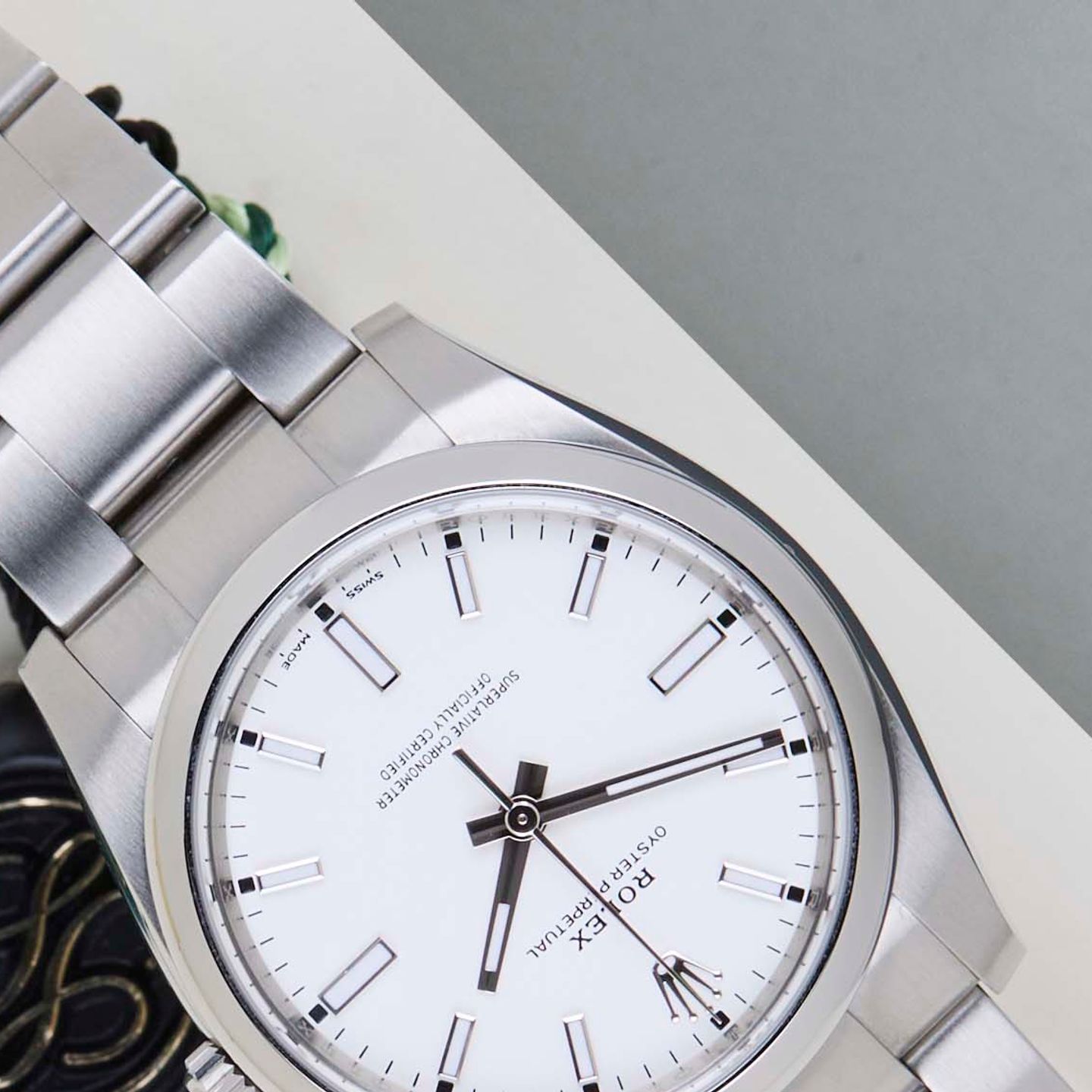 Rolex Oyster Perpetual 34 114200 (2019) - 34mm Staal (4/8)