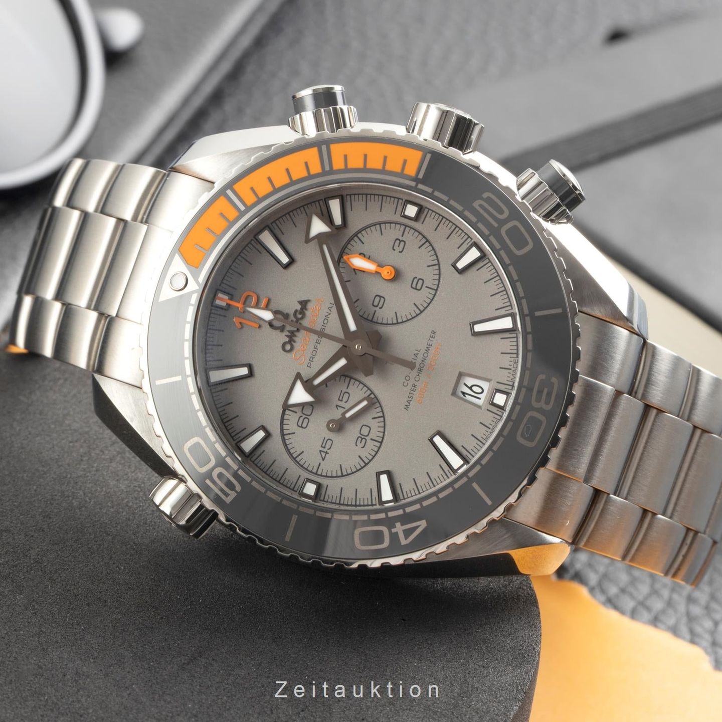 Omega Seamaster Planet Ocean Chronograph 215.90.46.51.99.001 - (2/8)