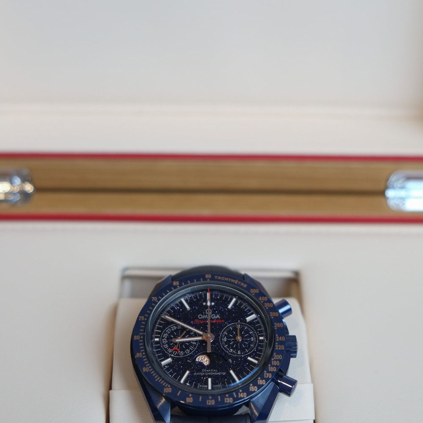 Omega Speedmaster Moonphase 304.93.44.52.03.002 - (1/2)