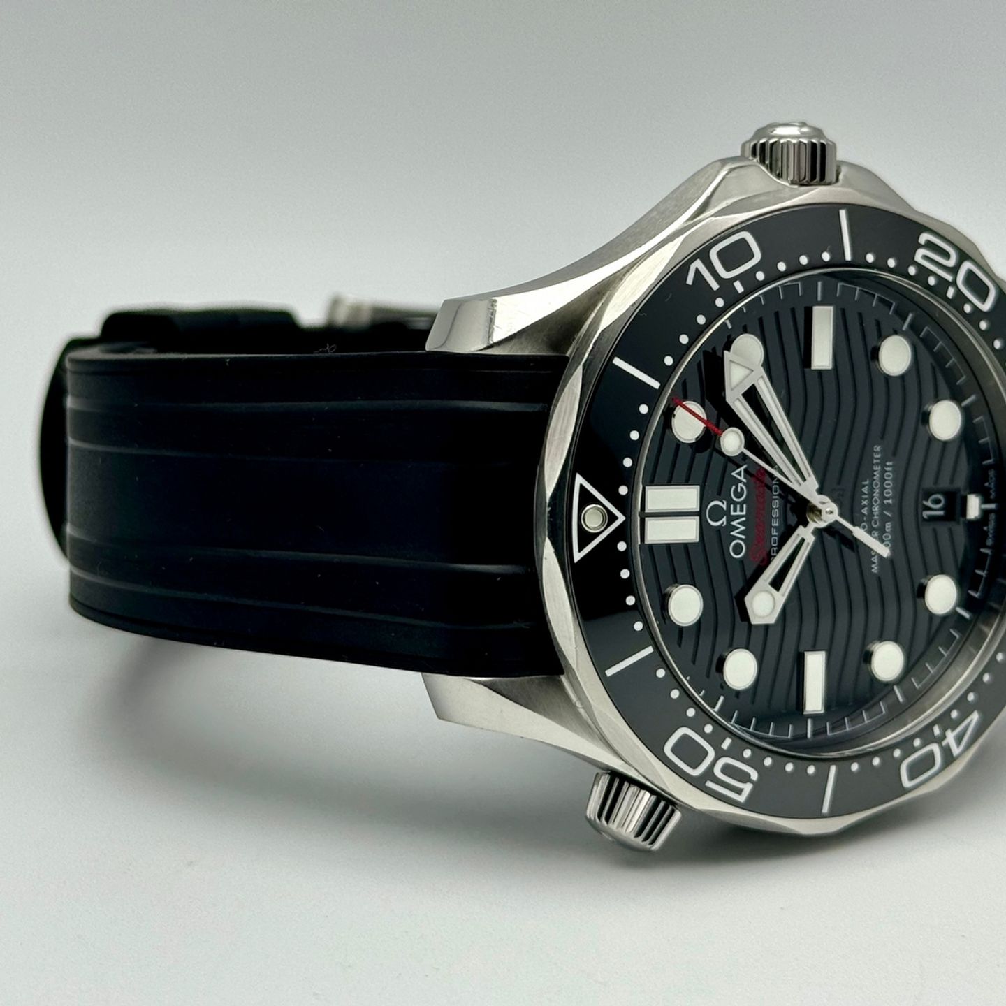 Omega Seamaster Diver 300 M 210.32.42.20.01.001 - (3/9)