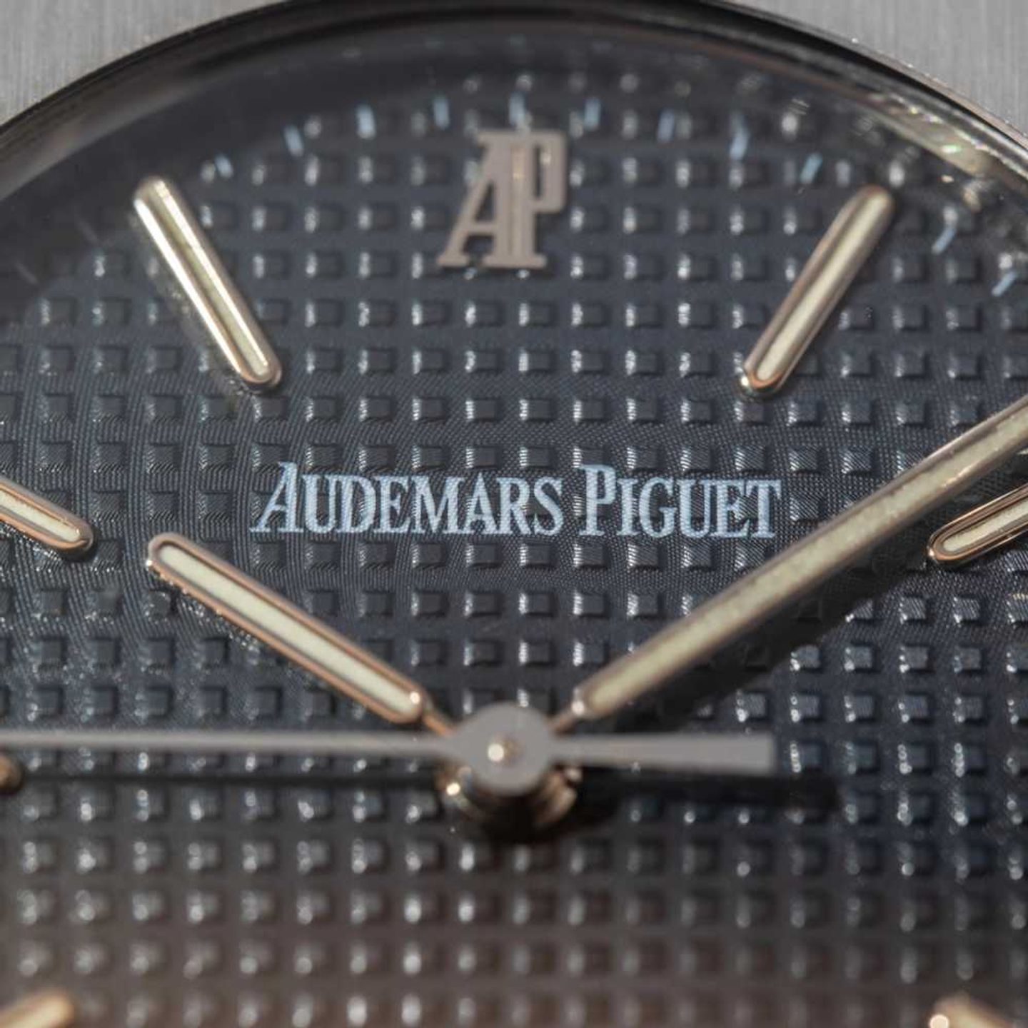 Audemars Piguet Royal Oak 14790ST (1998) - Black dial 36 mm Steel case (7/8)