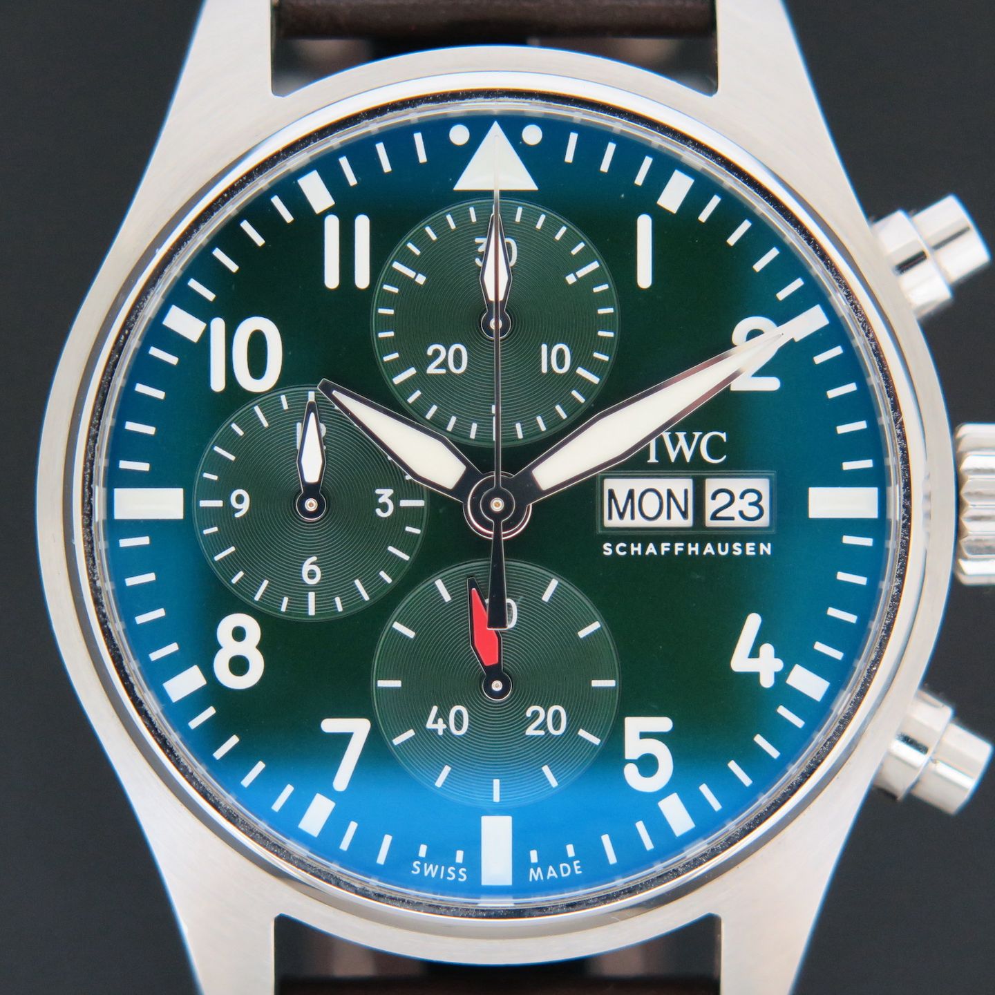 IWC Pilot Chronograph IW388103 (2022) - Green dial 41 mm Steel case (2/4)