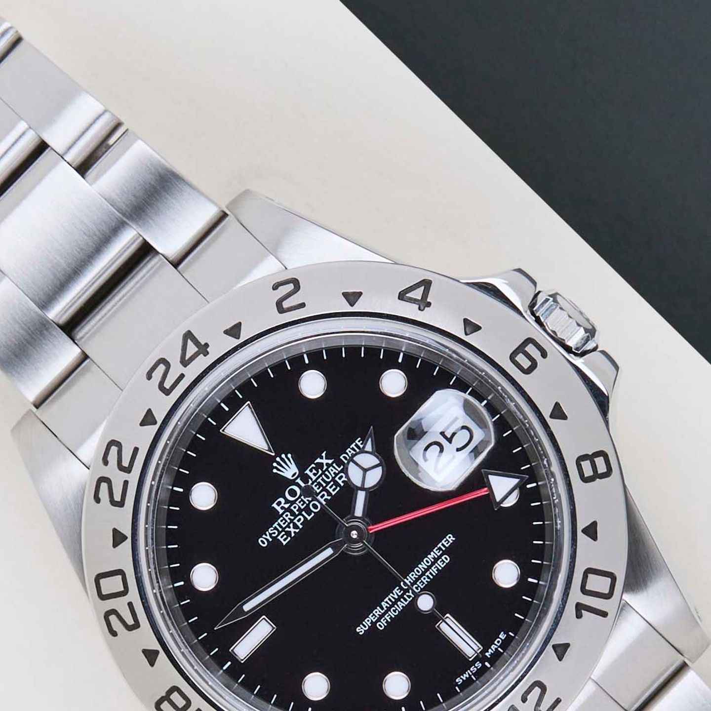 Rolex Explorer II 16570 (2002) - 40 mm Steel case (3/8)