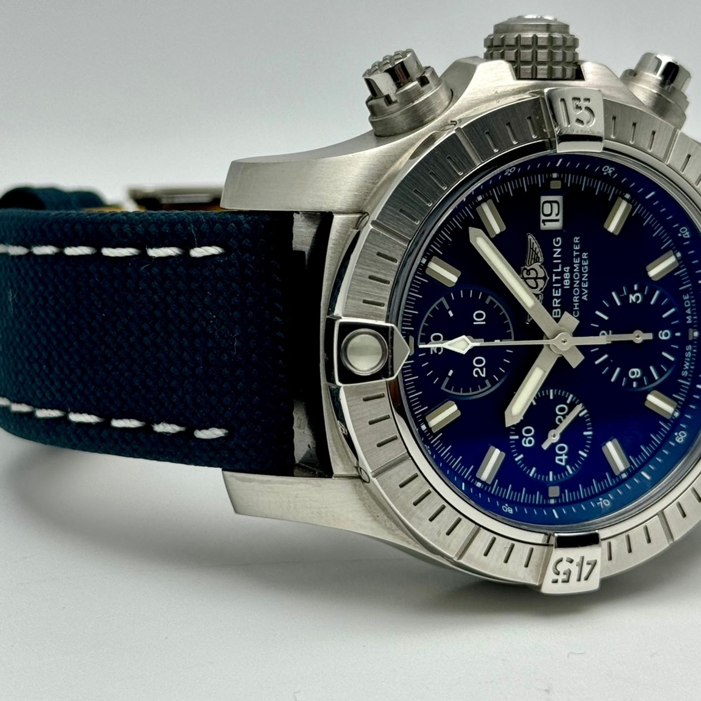 Breitling Avenger A13385101C1X1 (2024) - Blauw wijzerplaat 43mm Staal (5/8)