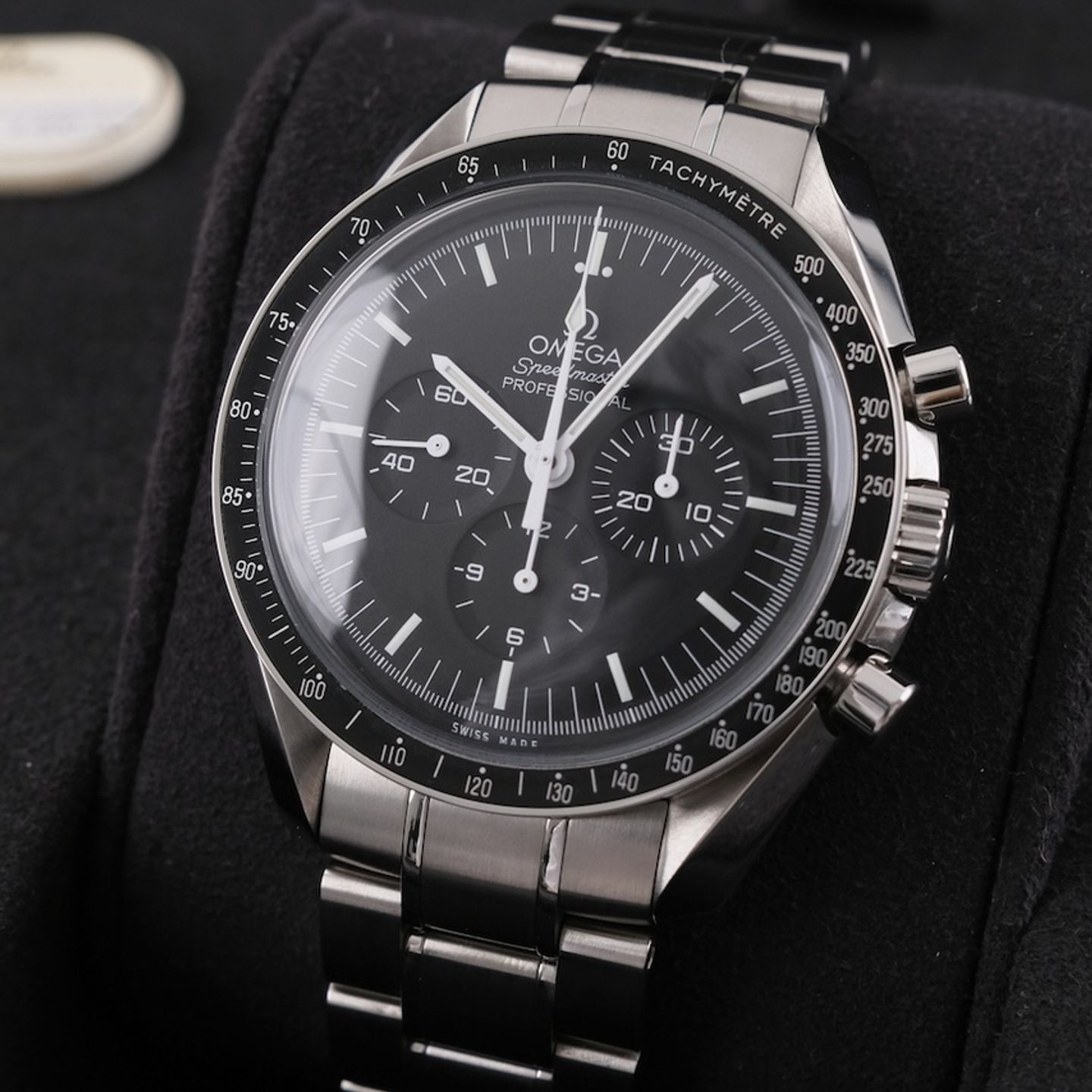 Omega Speedmaster Professional Moonwatch 311.30.42.30.01.005 (2020) - Black dial 42 mm Steel case (3/8)