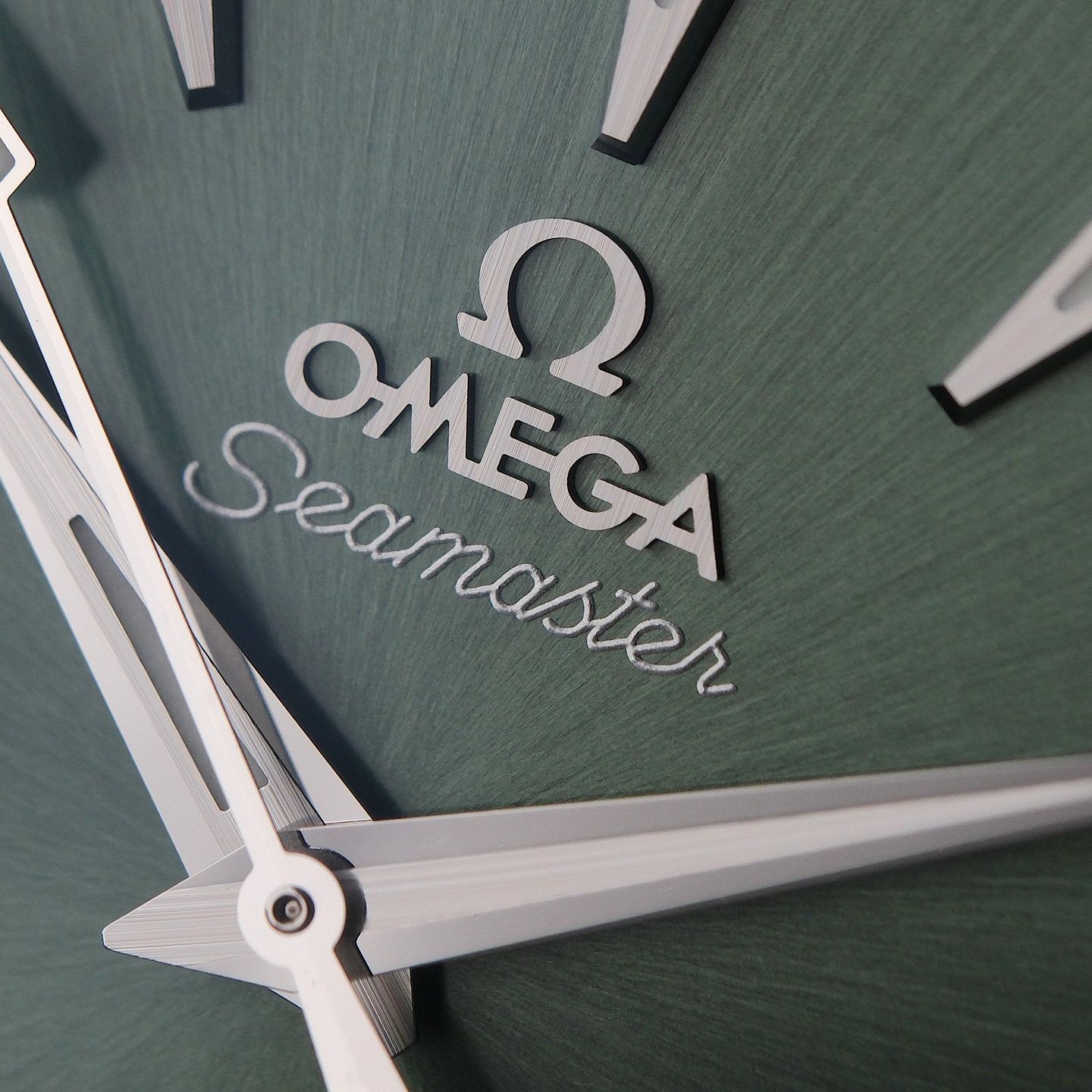 Omega Seamaster Aqua Terra 220.10.38.20.10.002 (2024) - Groen wijzerplaat 38mm Staal (4/8)