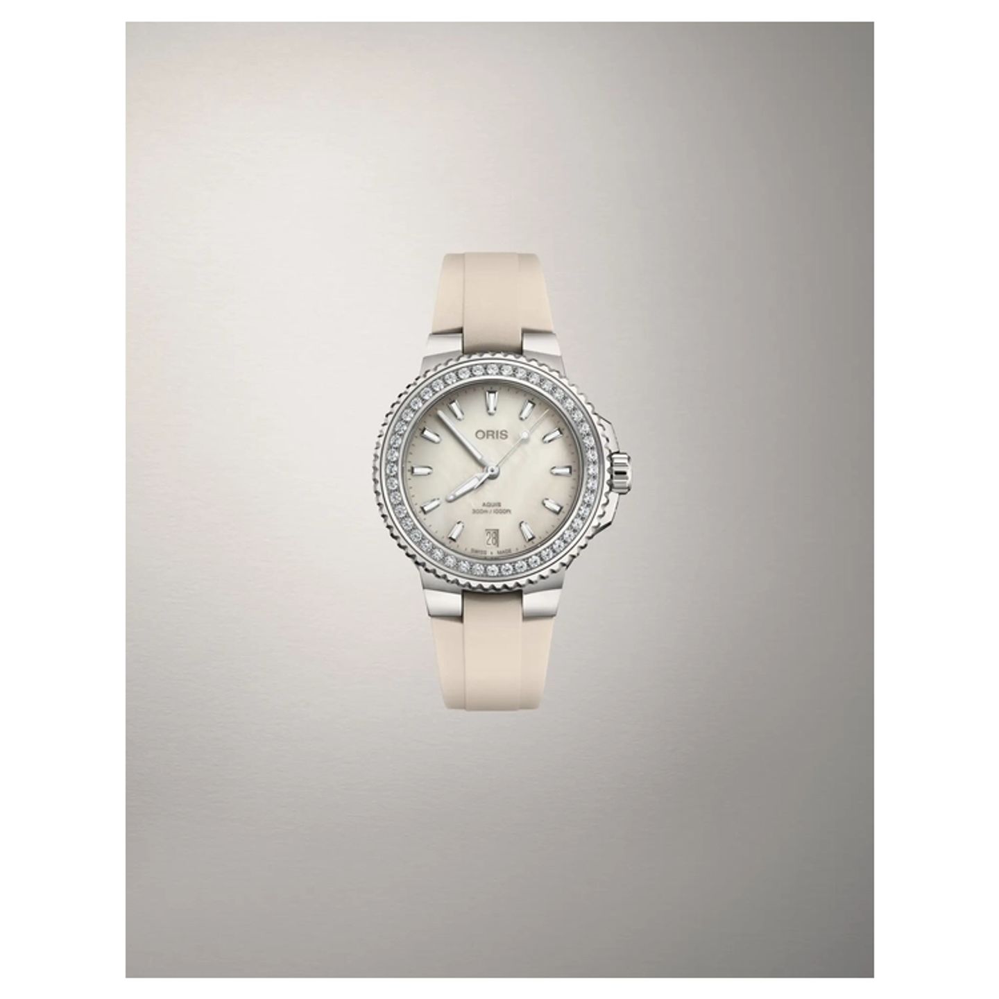 Oris Aquis Date 01 733 7792 4956-07 4 19 61FC (2025) - Wit wijzerplaat 37mm Staal (1/1)