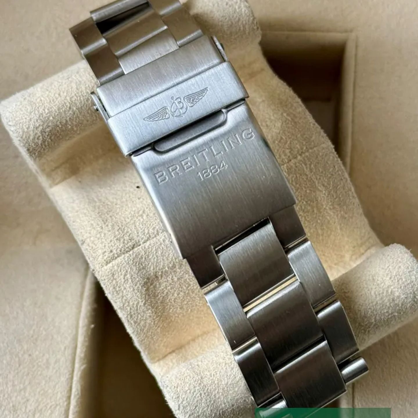 Breitling Colt A17388 (2019) - 44 mm Steel case (6/7)