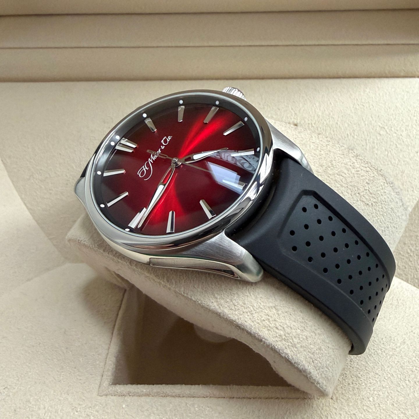 H. Moser & Cie. Pioneer 3200-1207 - (3/7)