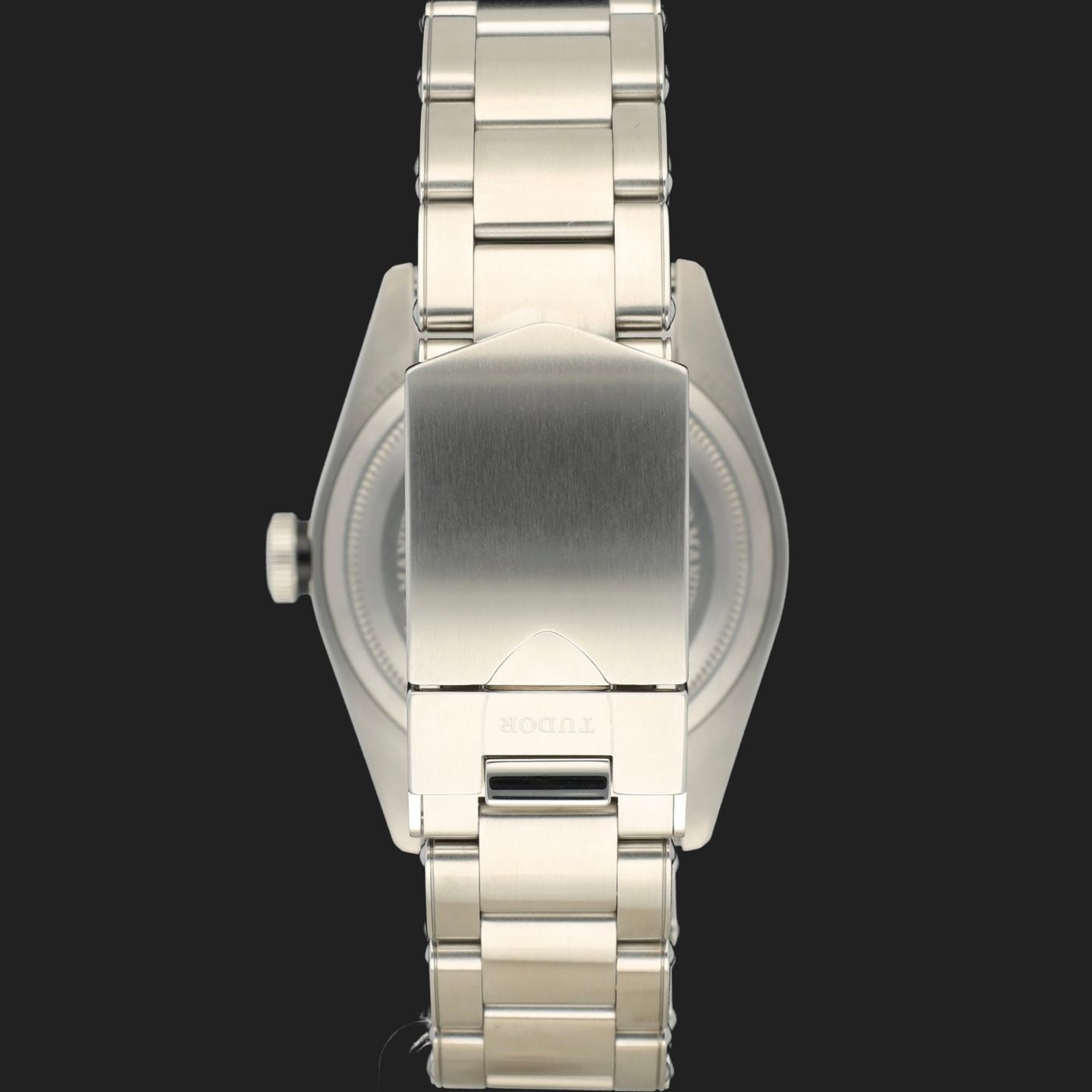 Tudor Black Bay 79230G (2022) - Black dial 41 mm Steel case (6/8)