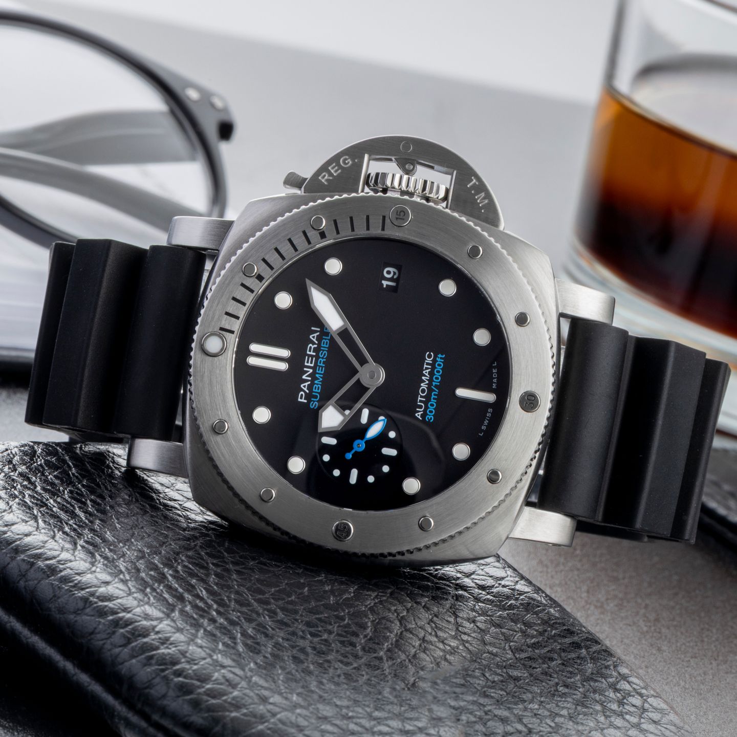 Panerai Luminor Submersible PAM00973 - (2/8)