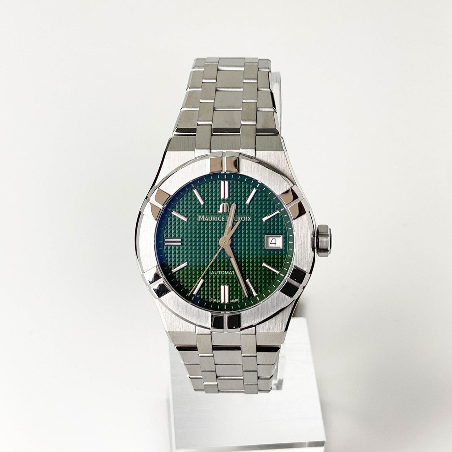 Maurice Lacroix Aikon AI6007-SS00F-630-D (2023) - Groen wijzerplaat 39mm Staal (1/5)