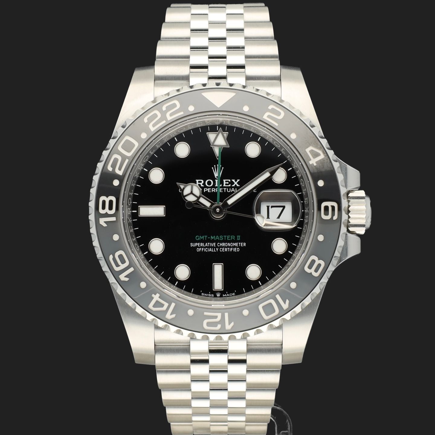 Rolex GMT-Master II 126710GRNR (2026) - Black dial 40 mm Steel case (3/8)