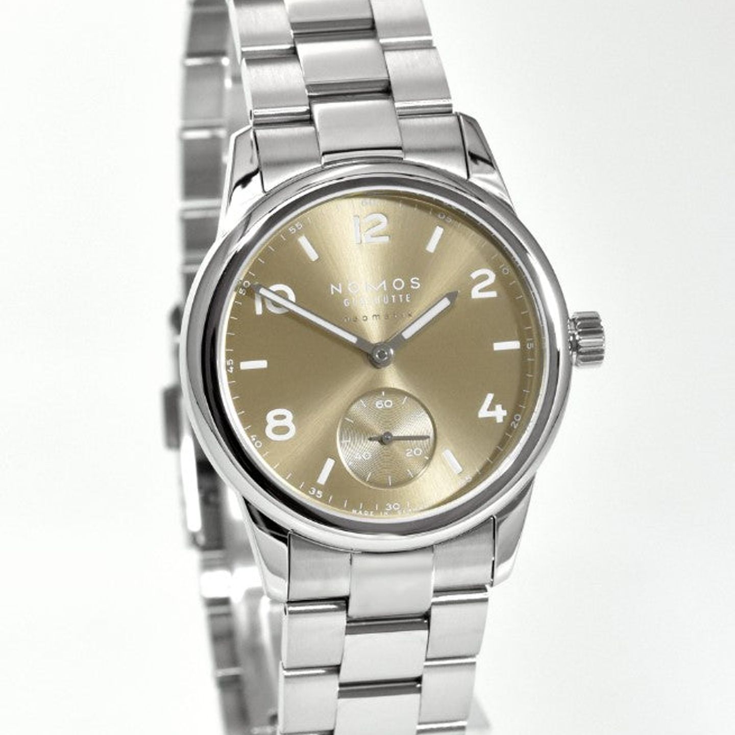 NOMOS Club Neomatik 755 (2026) - Gold dial 34 mm Steel case (1/1)