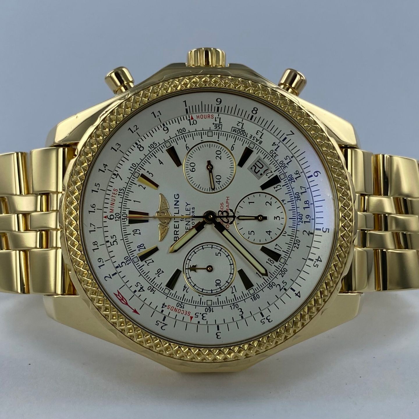 Breitling Bentley Motors K25362 (2009) - Black dial 48 mm Yellow Gold case (1/7)